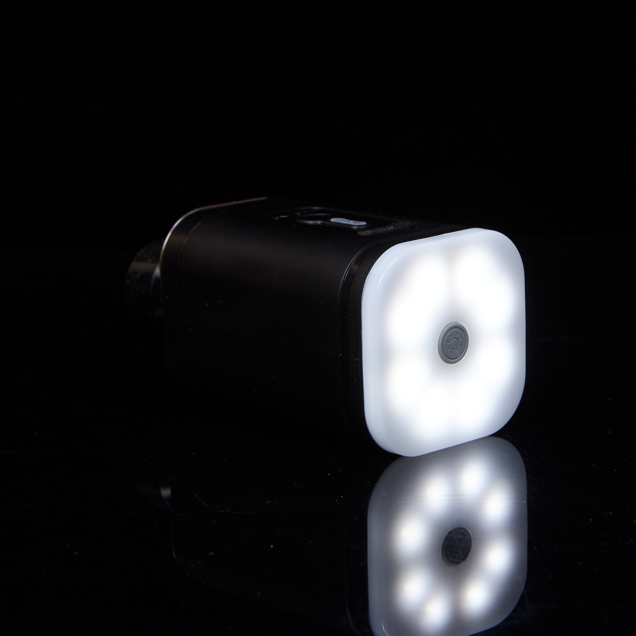 Фотосъёмка для маркетплейсов. Предметный и репортажный фотограф Алексей Кротов