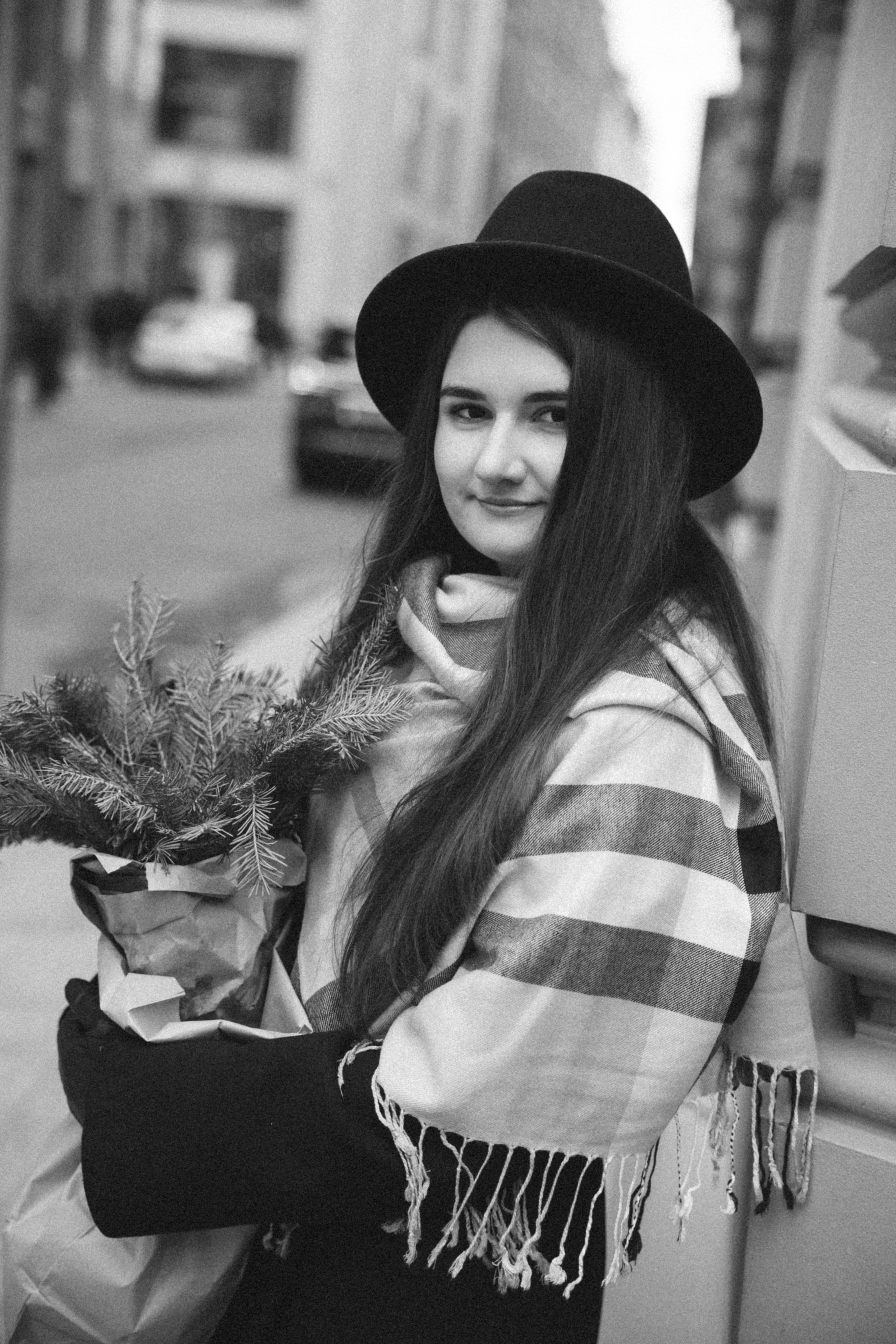 ДАША. Я фотограф из Москвы к Вашим услугам