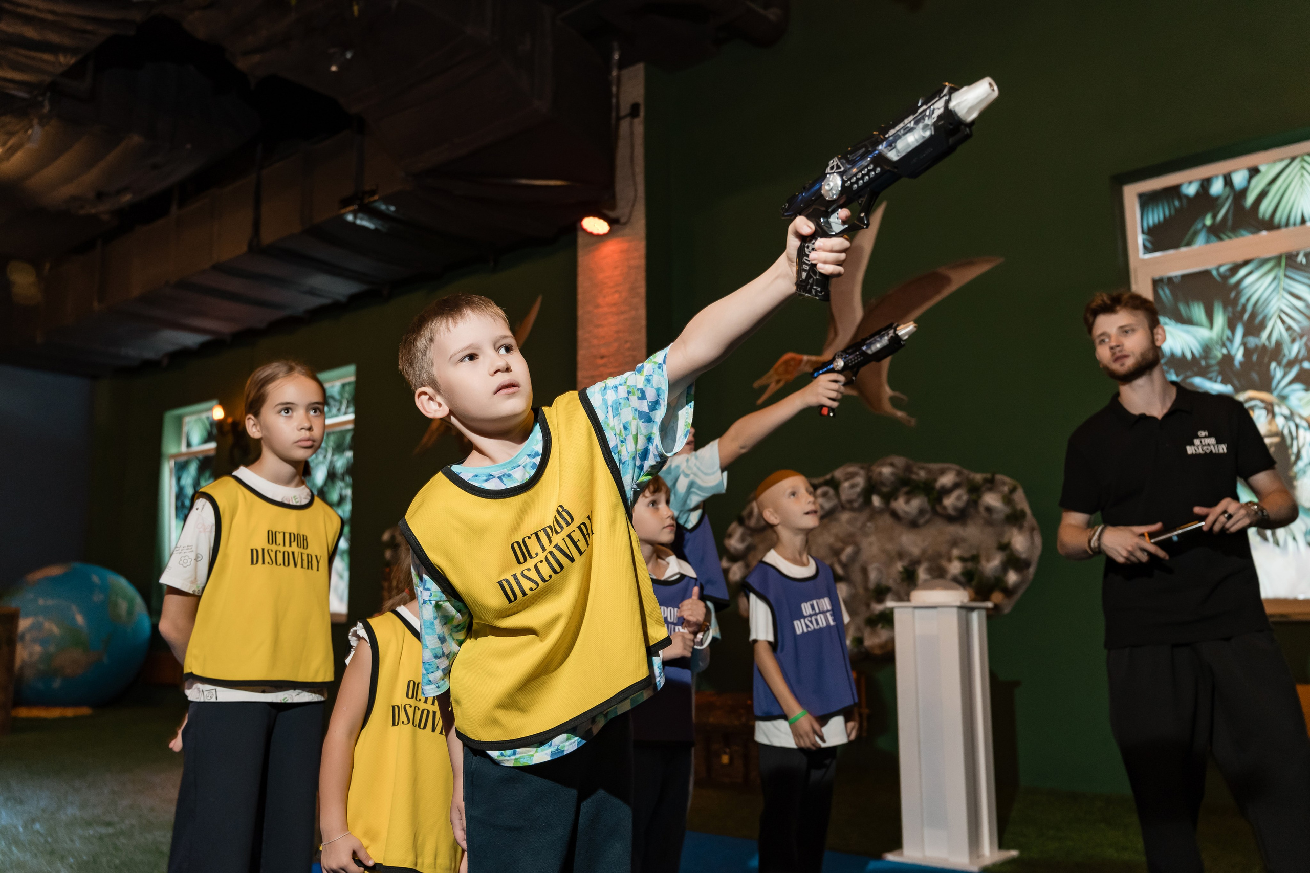 С Днем Рождения, Гена! Остров Discovery