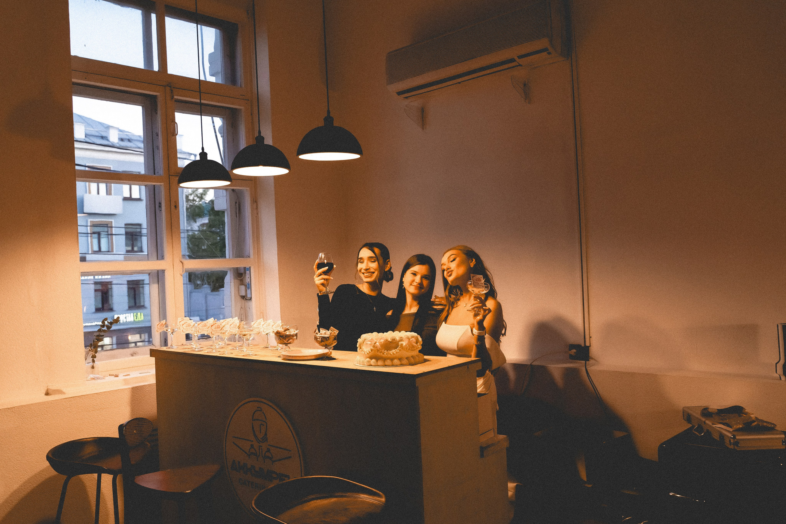 День рождения в лофт. Иван Упоров — фотограф, рилсмейкер чебоксары