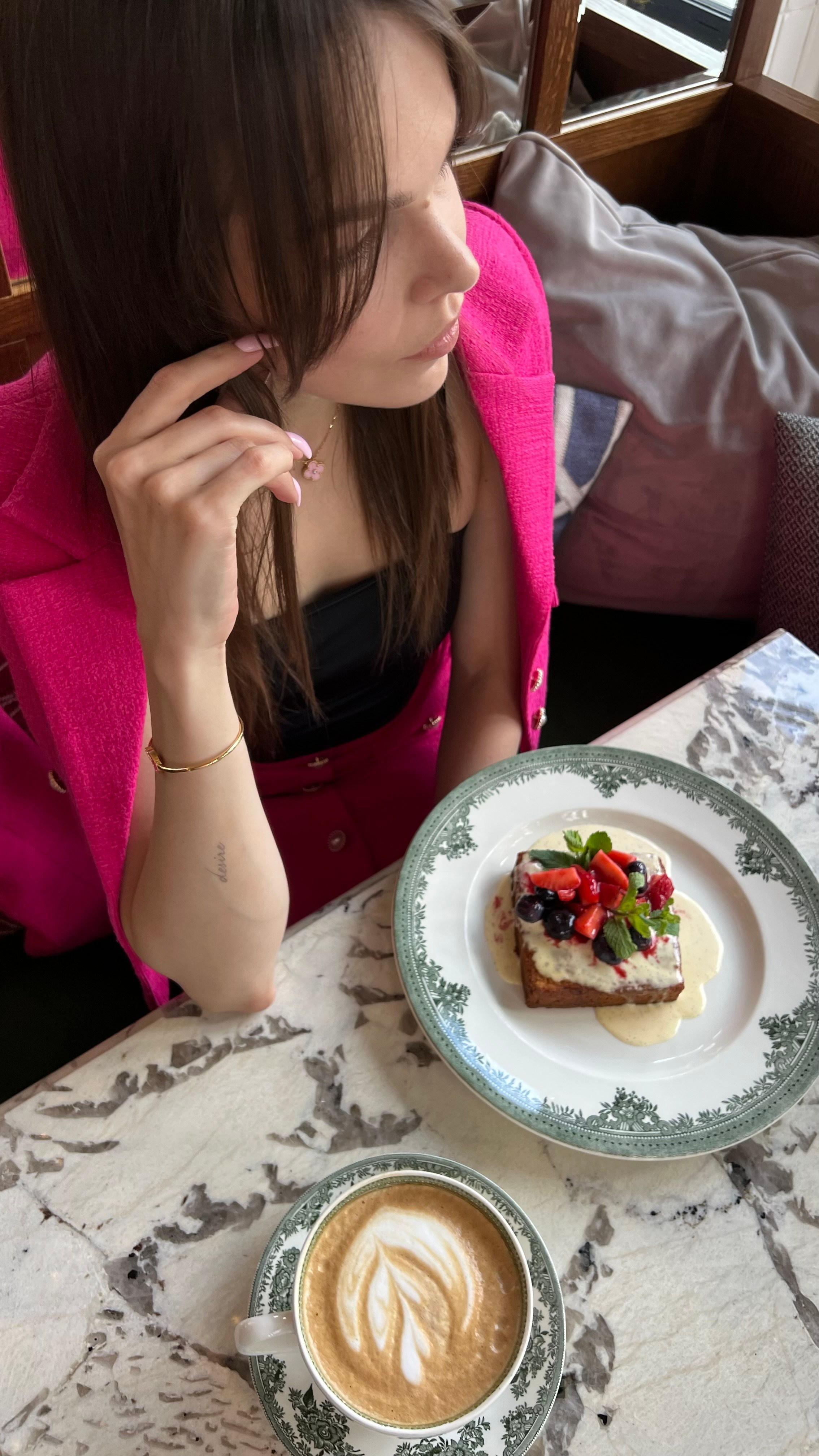 Контент креаторство. Julia Brulé | Styliste Personnelle & Fashion à Paris et Moscou
