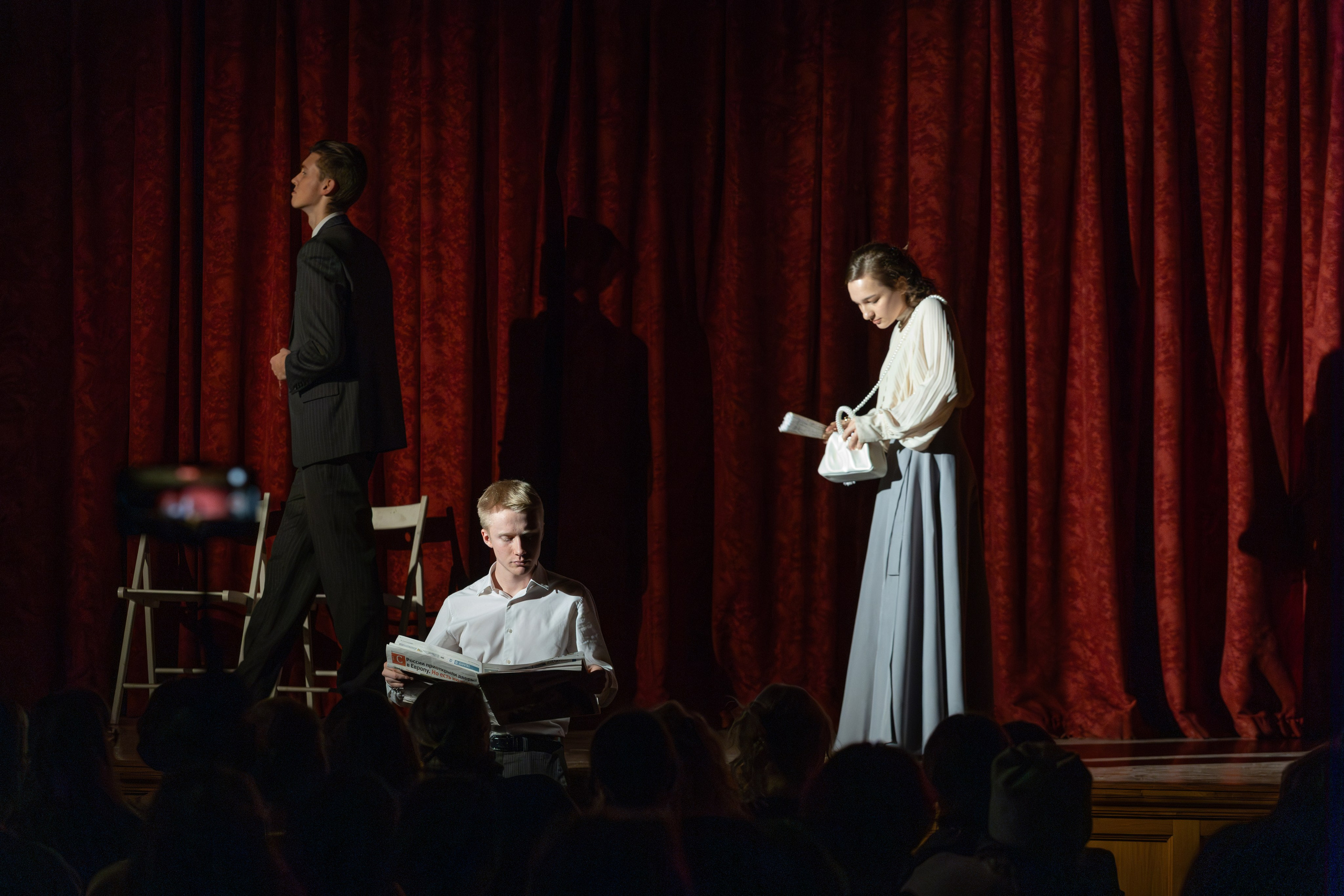 Театр. Photomantis