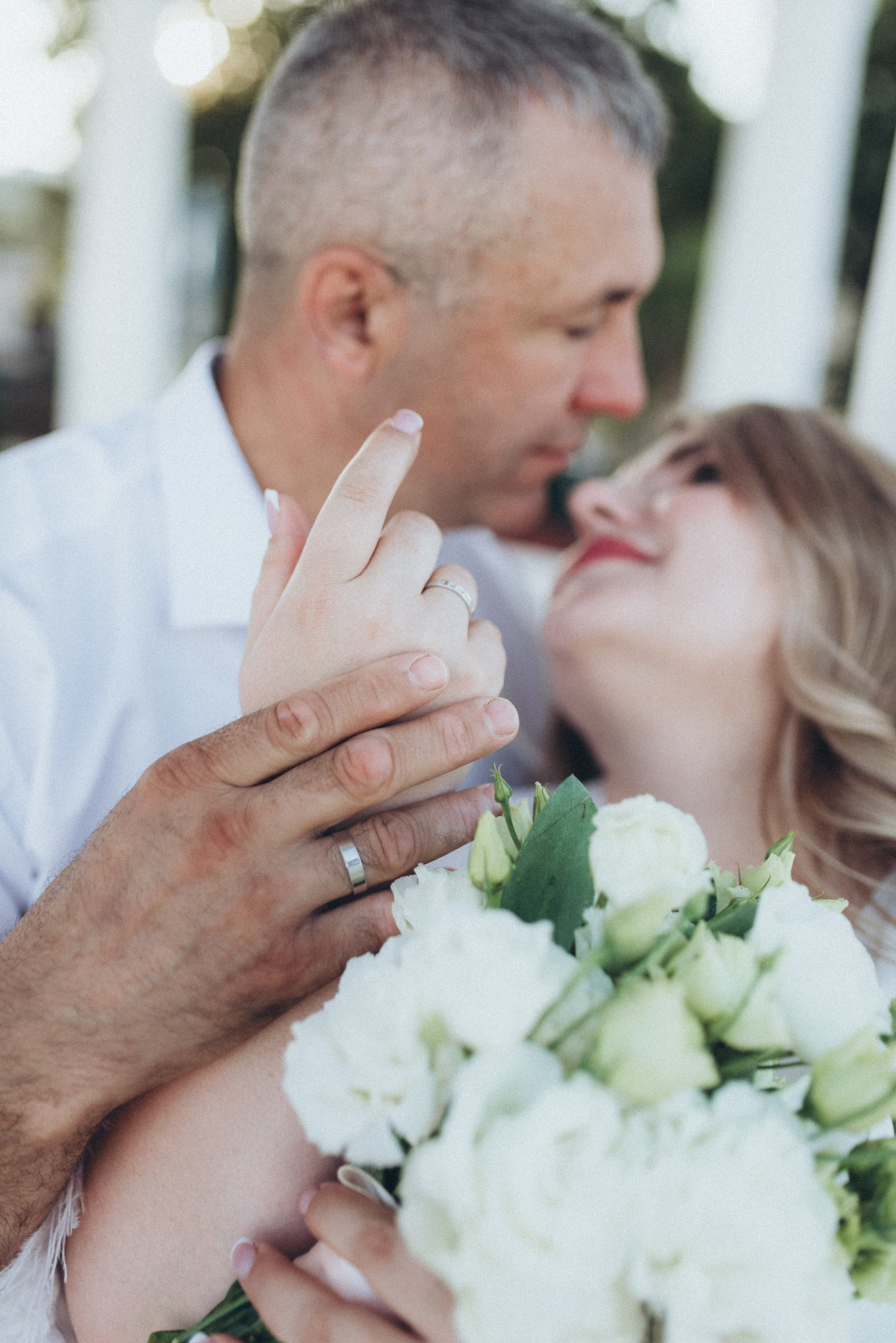 Свадебная фотосессия в морском порту Сочи на рассвете. Фотограф в Сочи — Маргарита Поганова