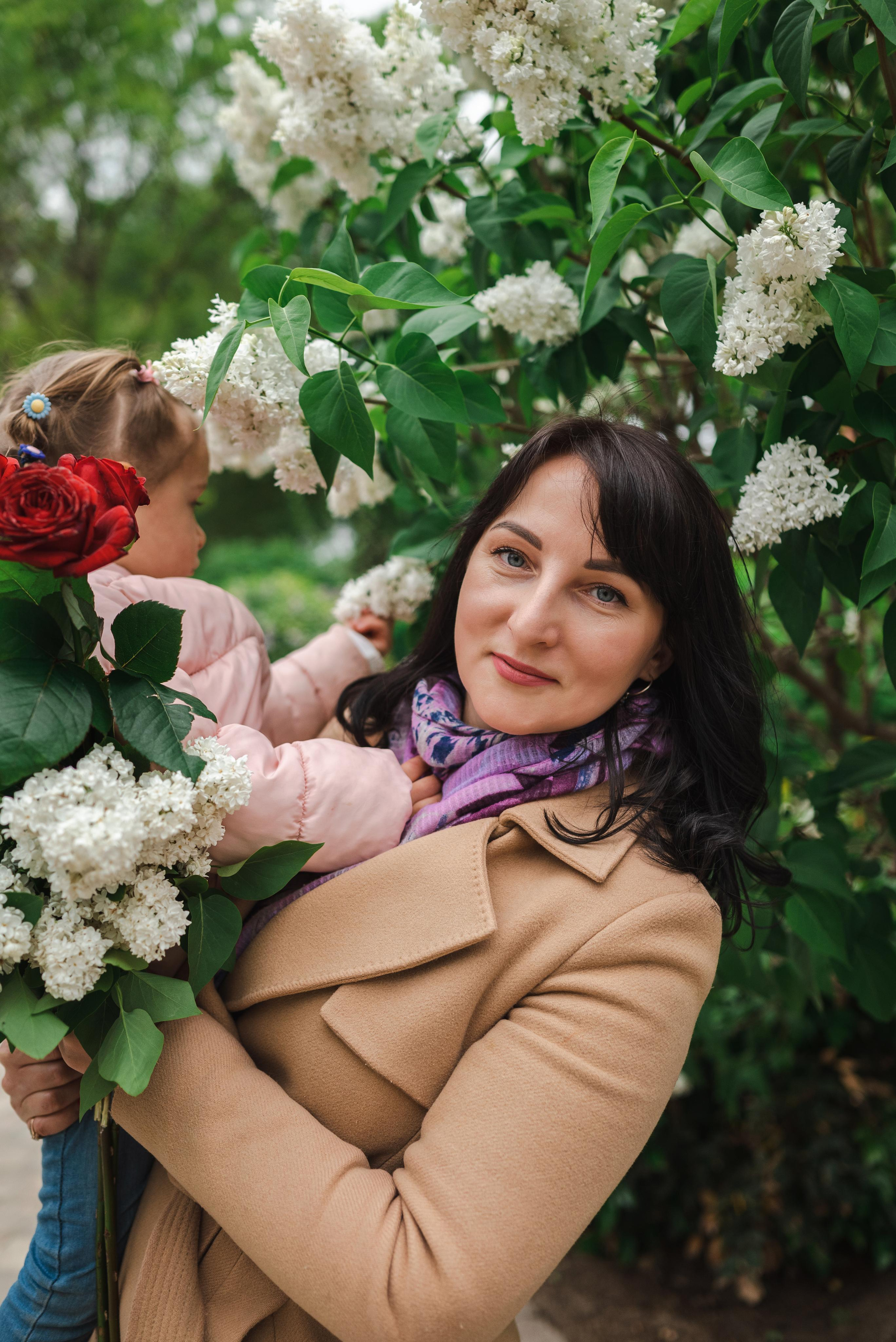 Прогулка мамы с доченькой Боженой в парке Лога. Фотограф в Каменске-Шахтинском Ольга Сагал