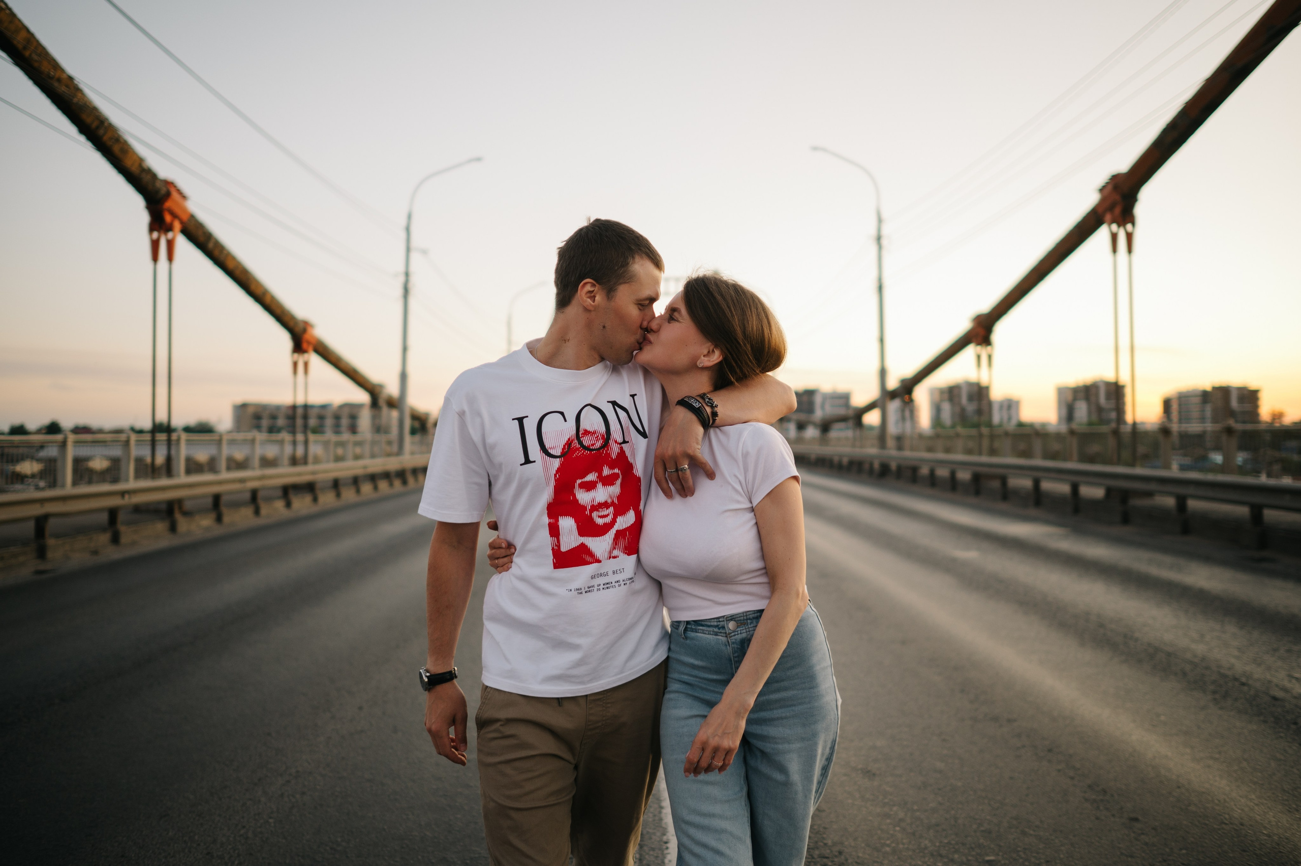 Любовь на мосту. Фотограф Архангельск