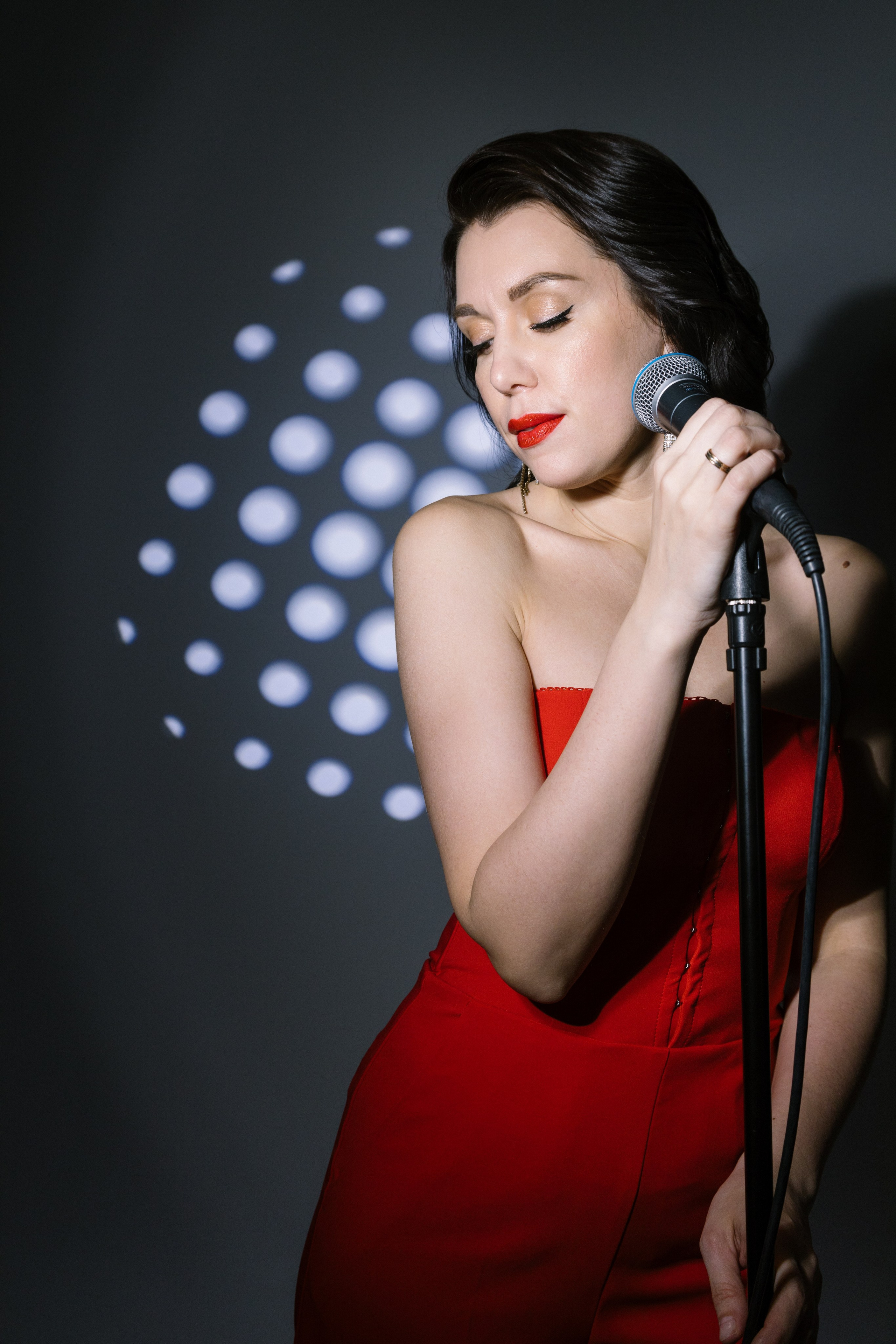 Content | Певица