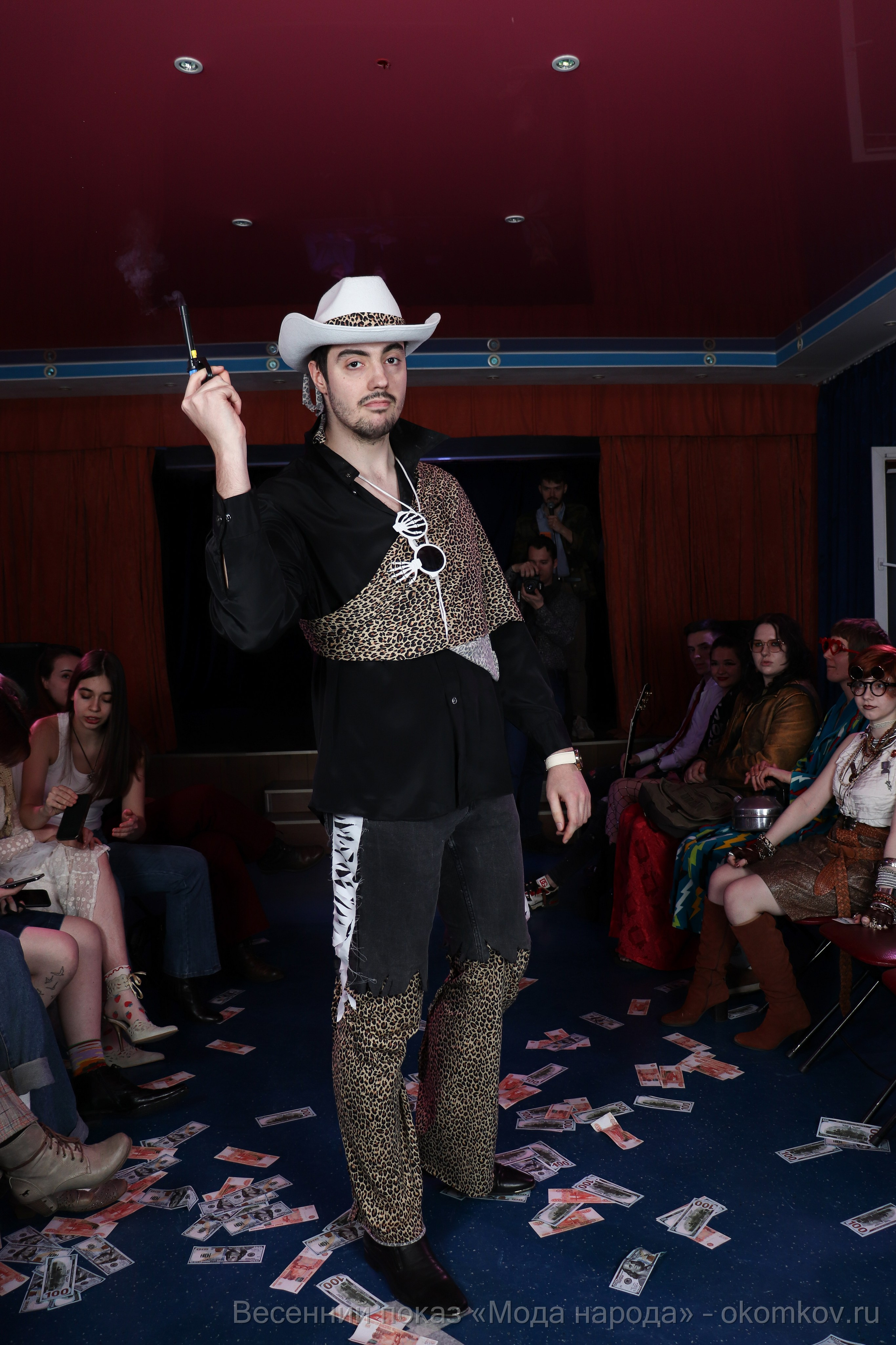 Весенний показ «Мода народа». Ивентный фотограф в Санкт-Петербурге Олег Комков