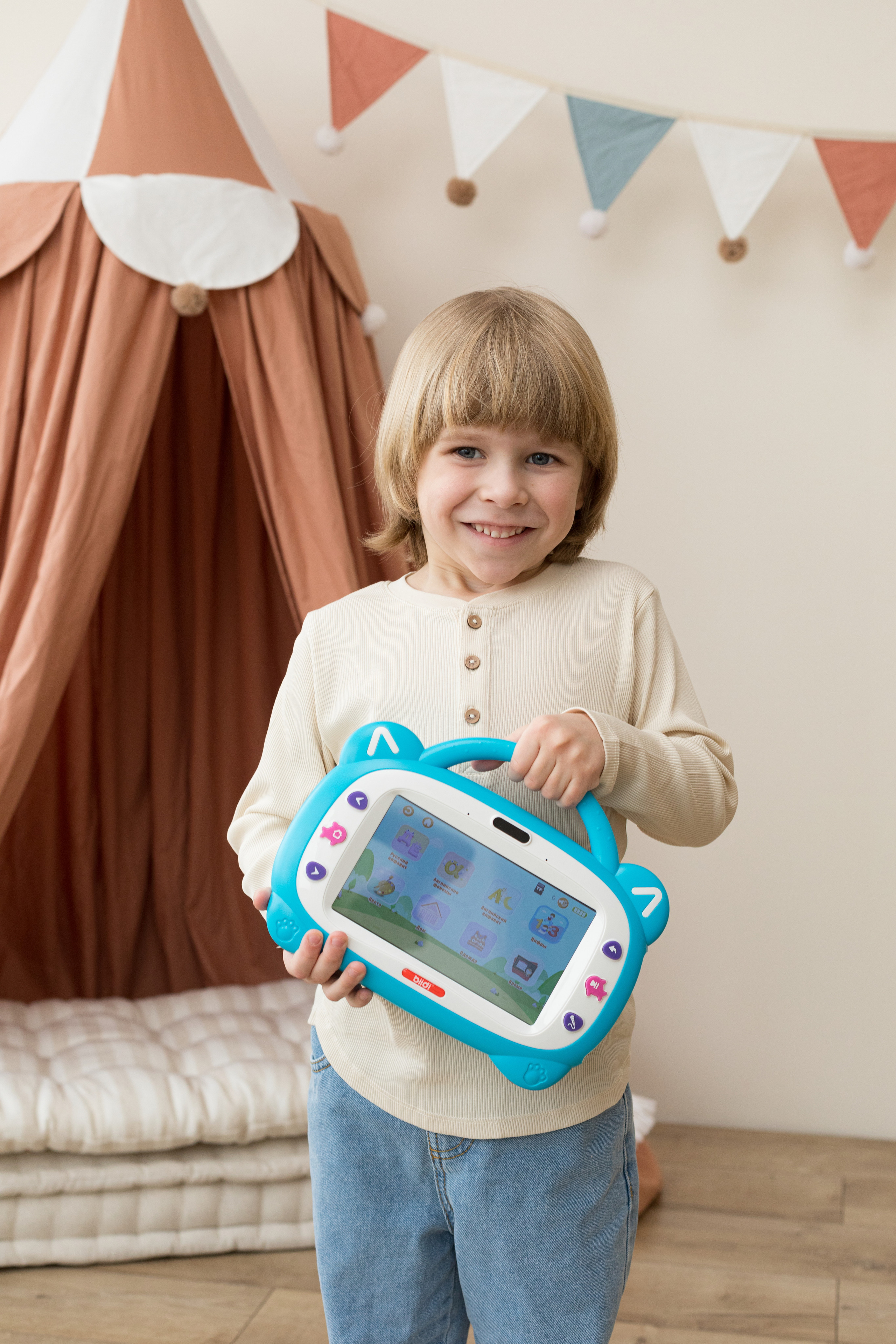 Контент для детского бренда. Детский и контент фотограф Надя Волкова Санкт-Петербург