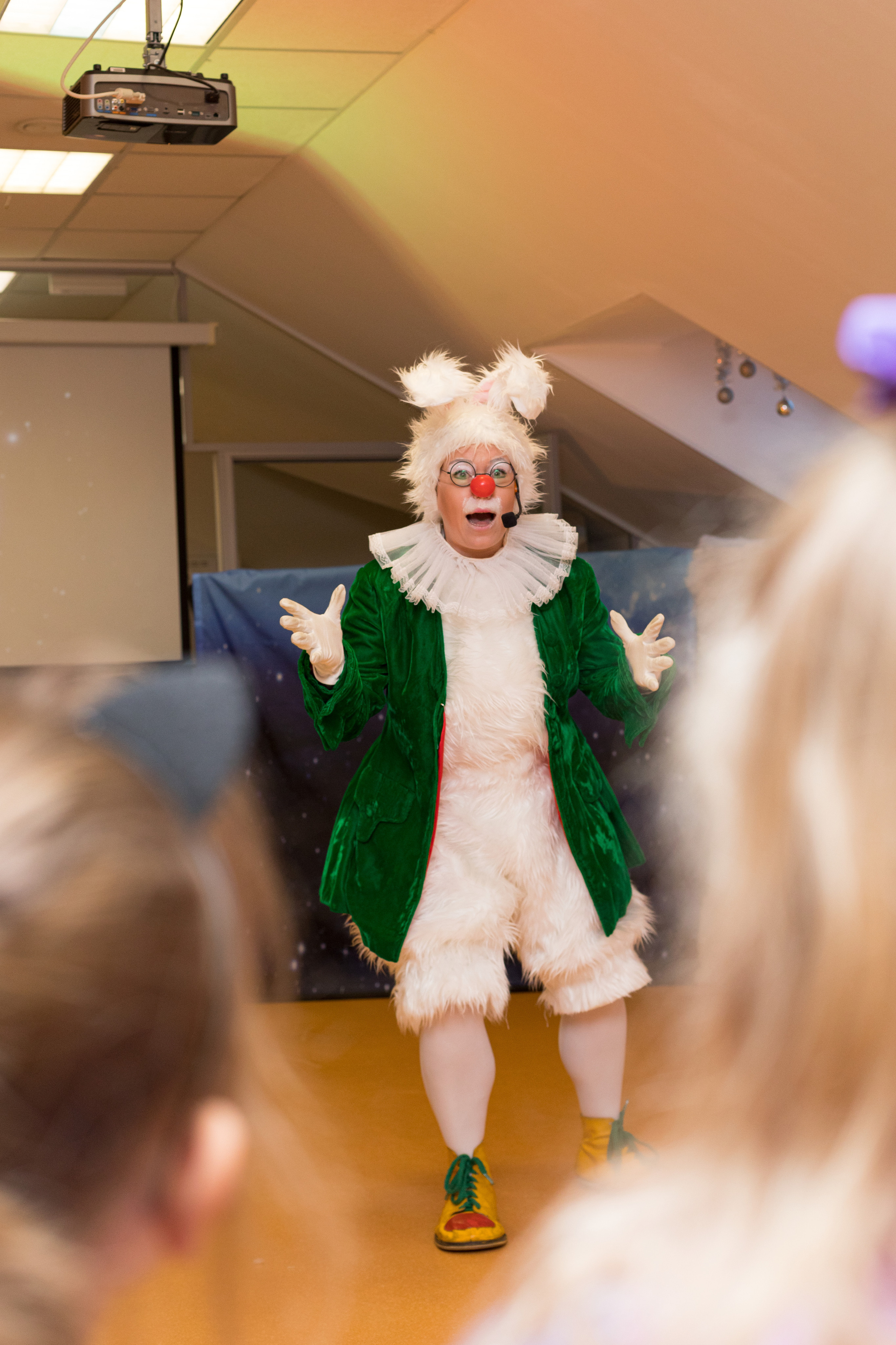 Праздник Нового года в детском саду. Гимназия «Академия». Детский и контент фотограф Надя Волкова Санкт-Петербург