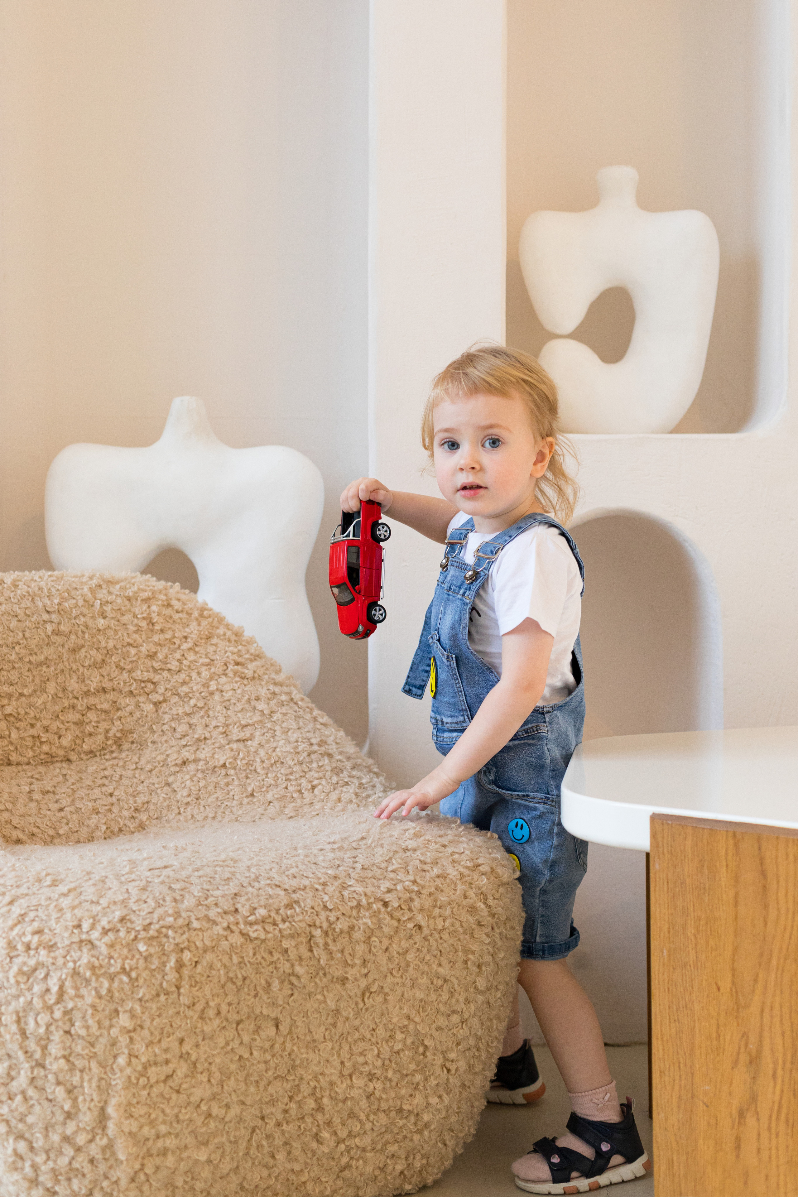 Семейная фотосессия в студии с ребенком. Детский и контент фотограф Надя Волкова Санкт-Петербург