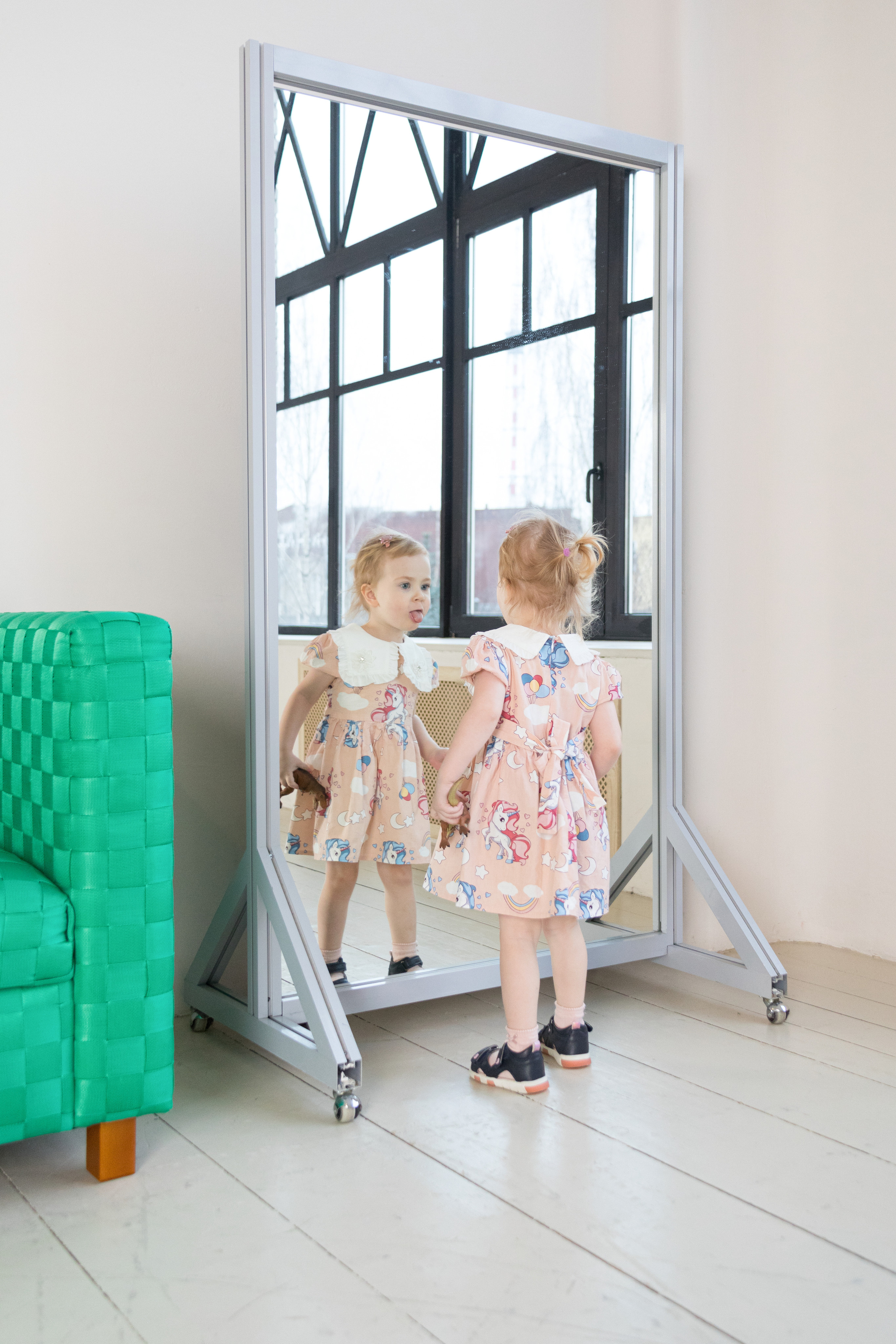 Семейная фотосессия в студии с ребенком. Детский и контент фотограф Надя Волкова Санкт-Петербург