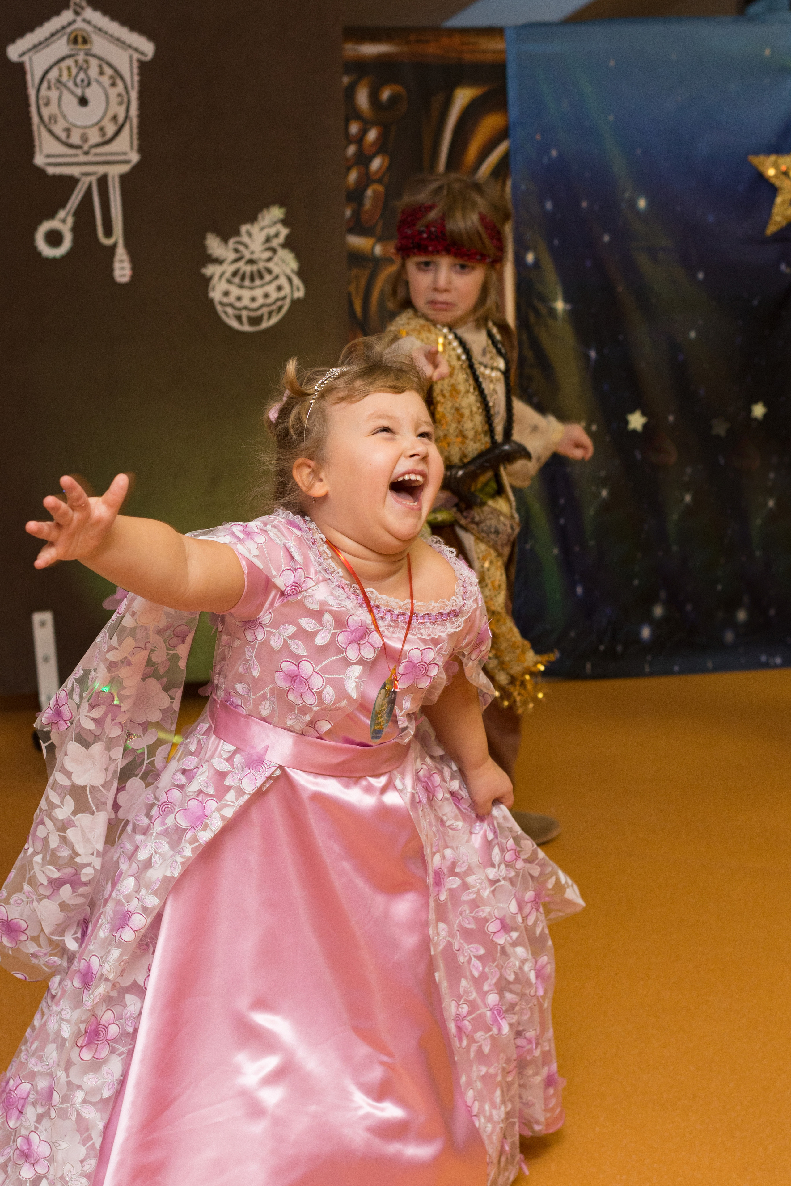 Праздник Нового года в детском саду. Гимназия «Академия». Детский и контент фотограф Надя Волкова Санкт-Петербург