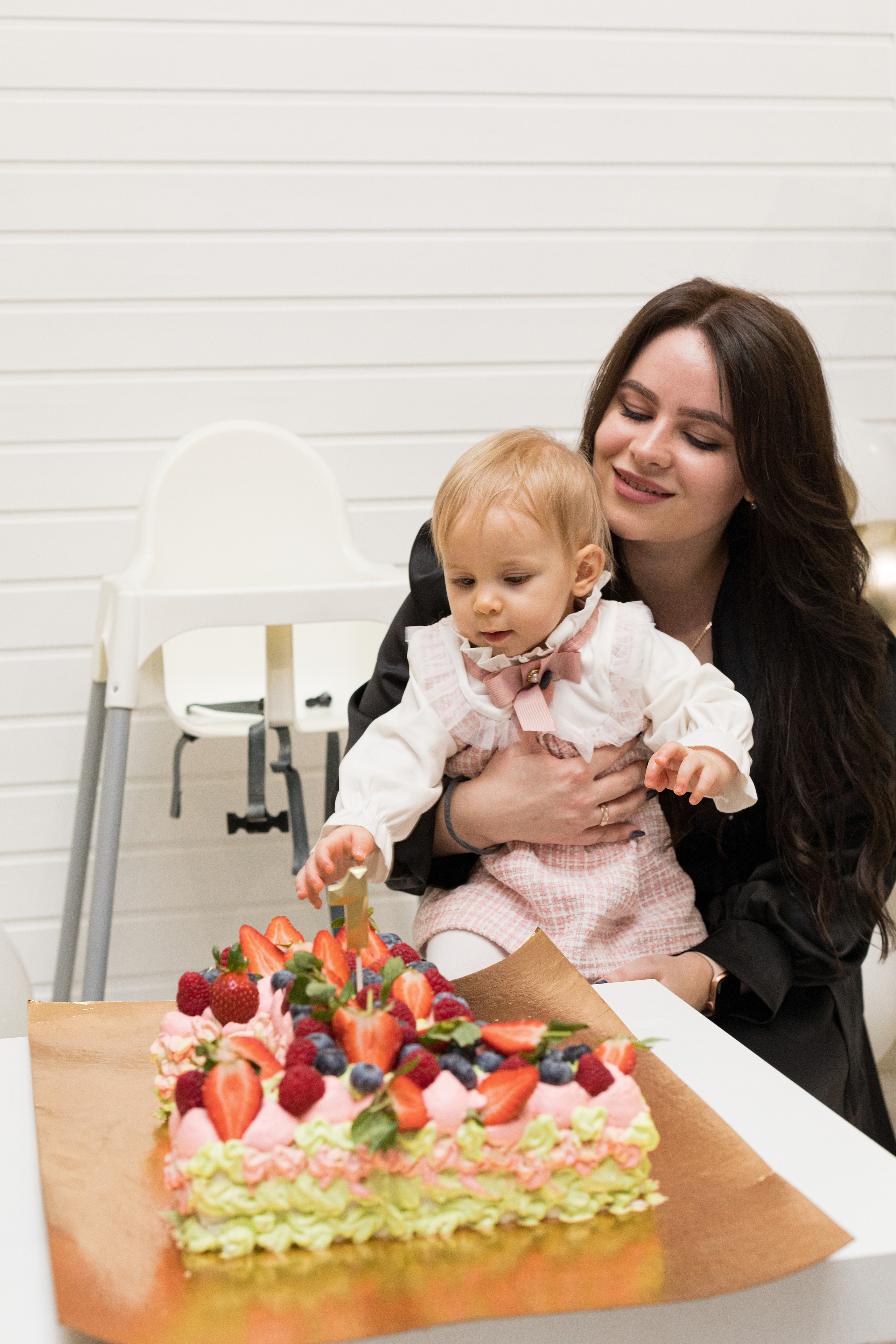 День рождения Ангелины, 1 годик, Детская игровая студия Mimiloft. Детский и контент фотограф Надя Волкова Санкт-Петербург