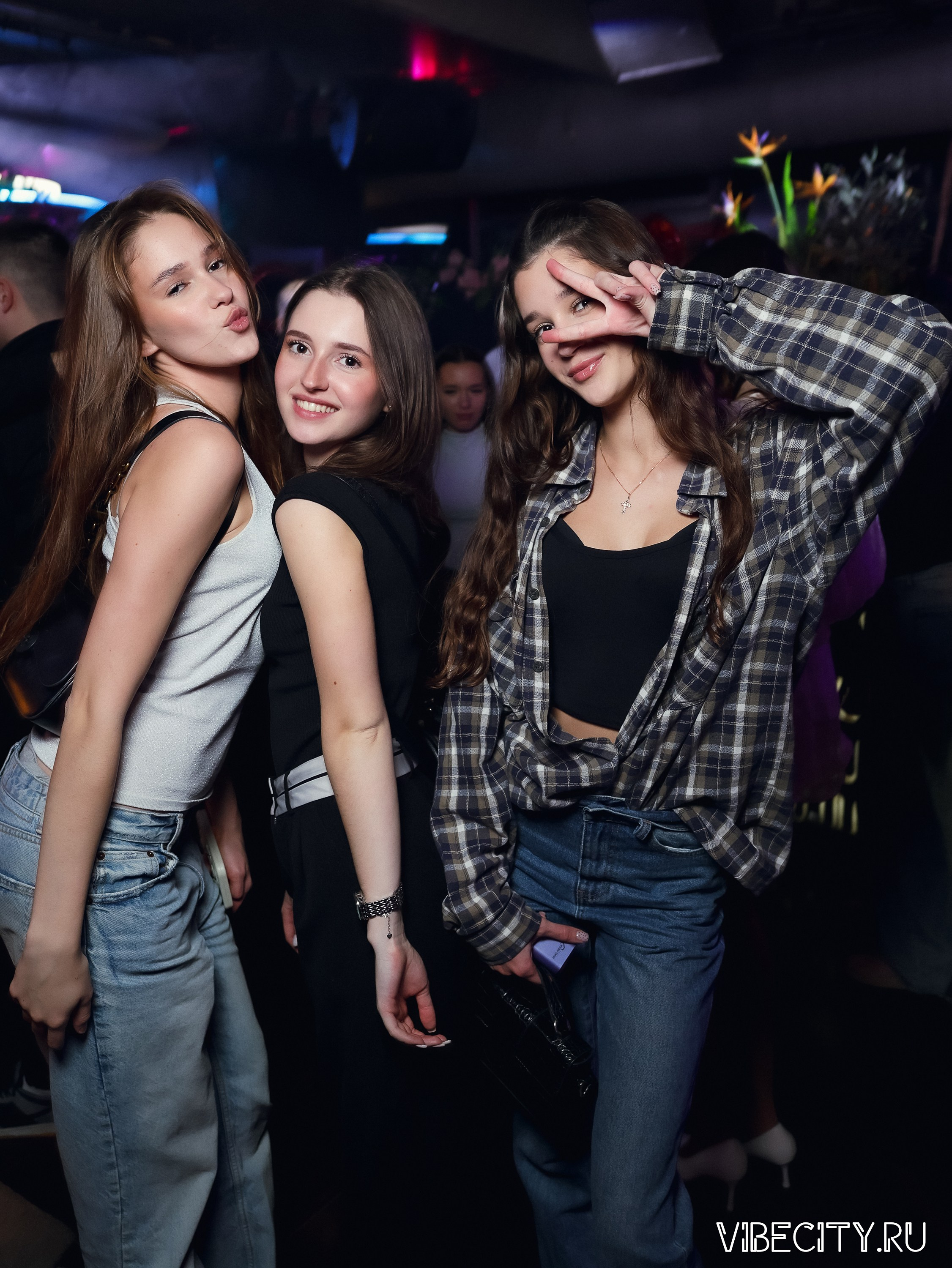 DOUBLE U. VIBECITY.RU Вайб Сити Ру Фоторепортажи Фотоотчеты Калининград