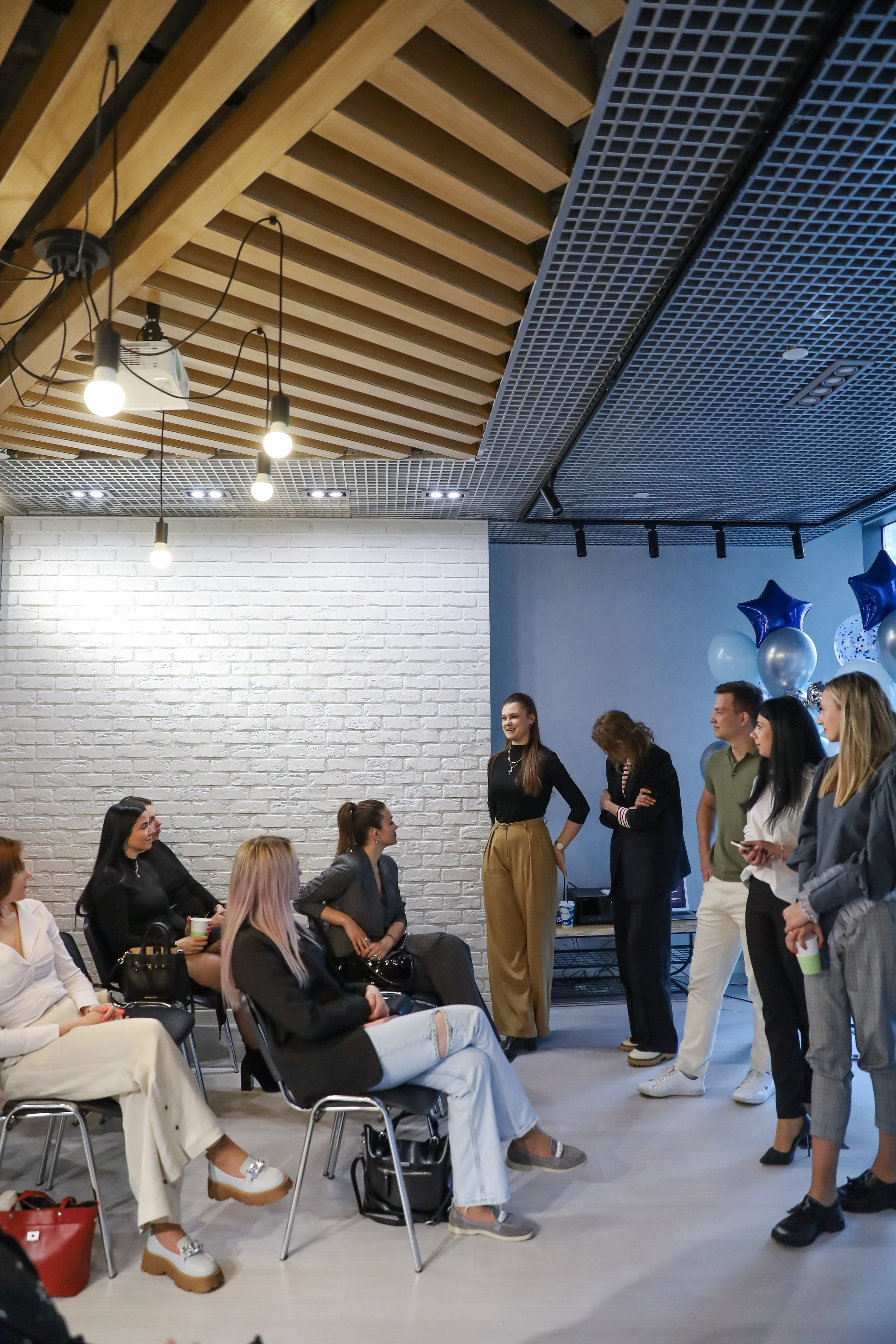 КОНФЕРЕНЦИЯ ВЫПУСКНИКОВ ШКОЛЫ ПРОДЮСИРОВАНИЯ АННЫ НОВИКОВОЙ. Фотограф мероприятий Ирина Каширина