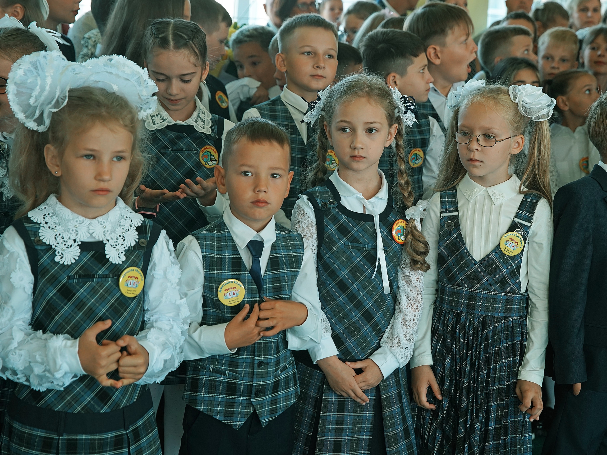 Первый класс линейка, в классе, портреты. Семейный и детский фотограф в Нижнем Новгороде