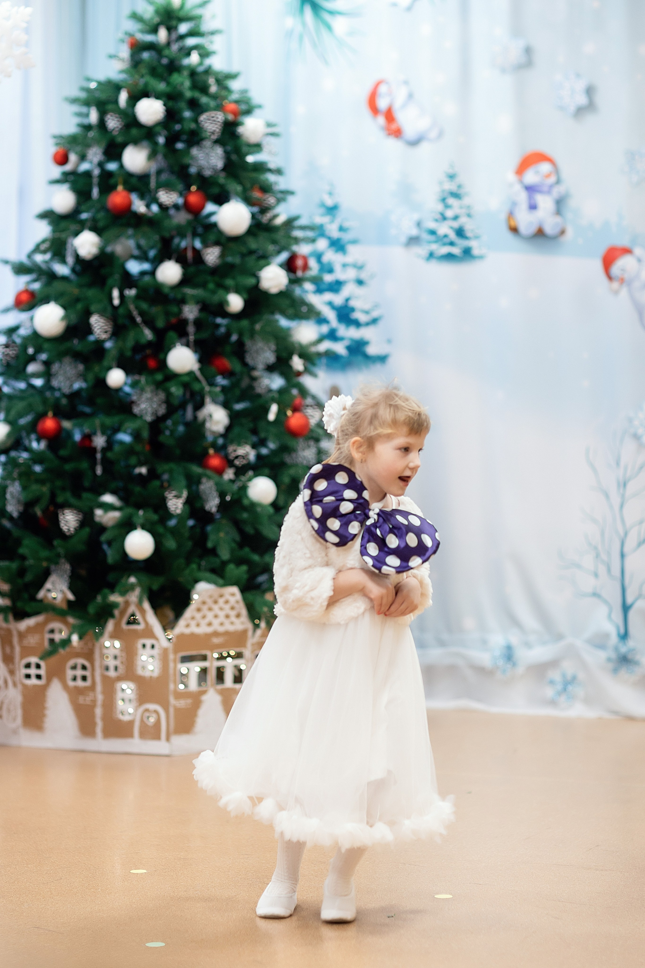 Утренник_"Веселый балаганчик» 2024. Семейный фотограф в Санкт-Петербурге