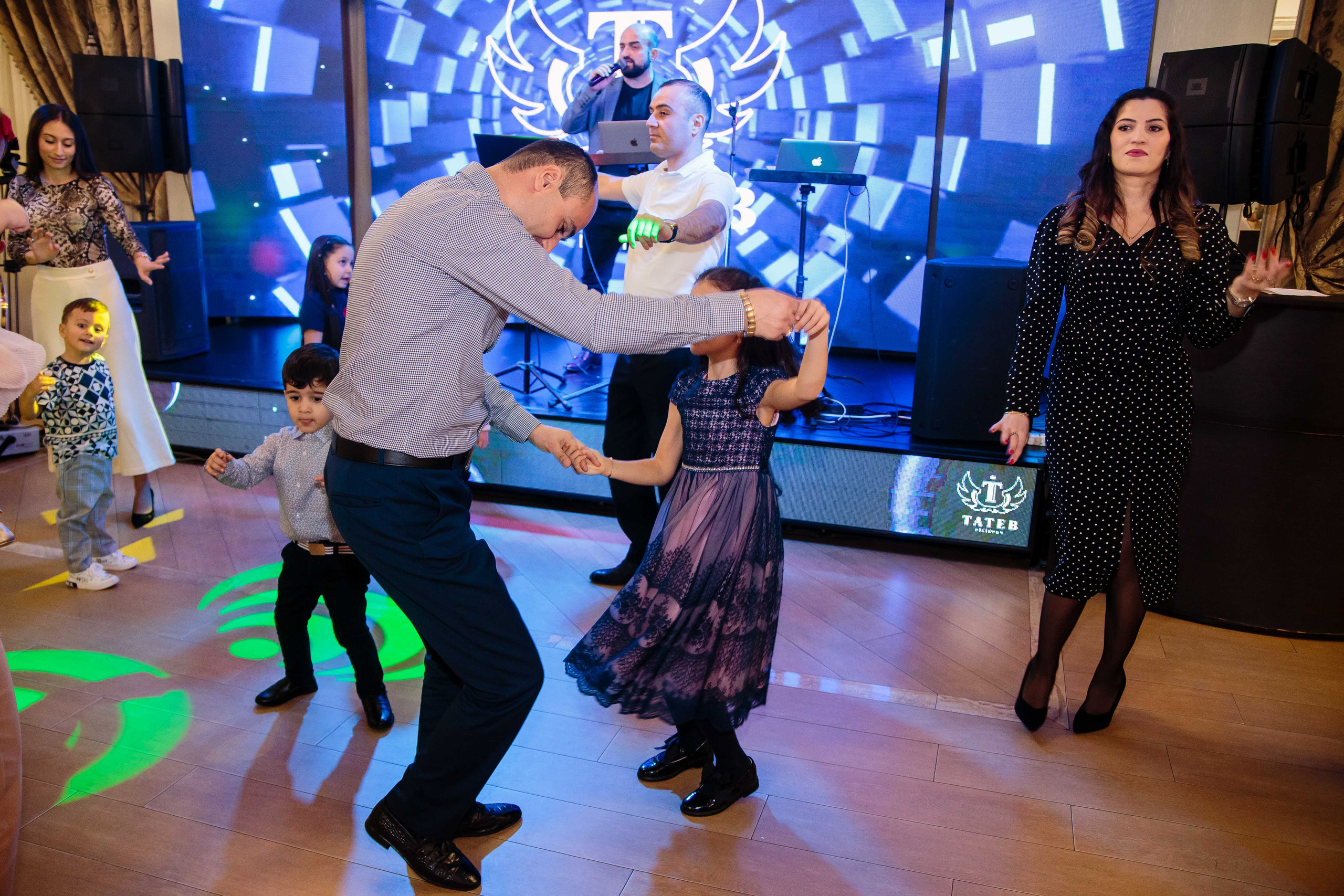 Банкет в ресторане Татев. Фотограф на праздник в Москве