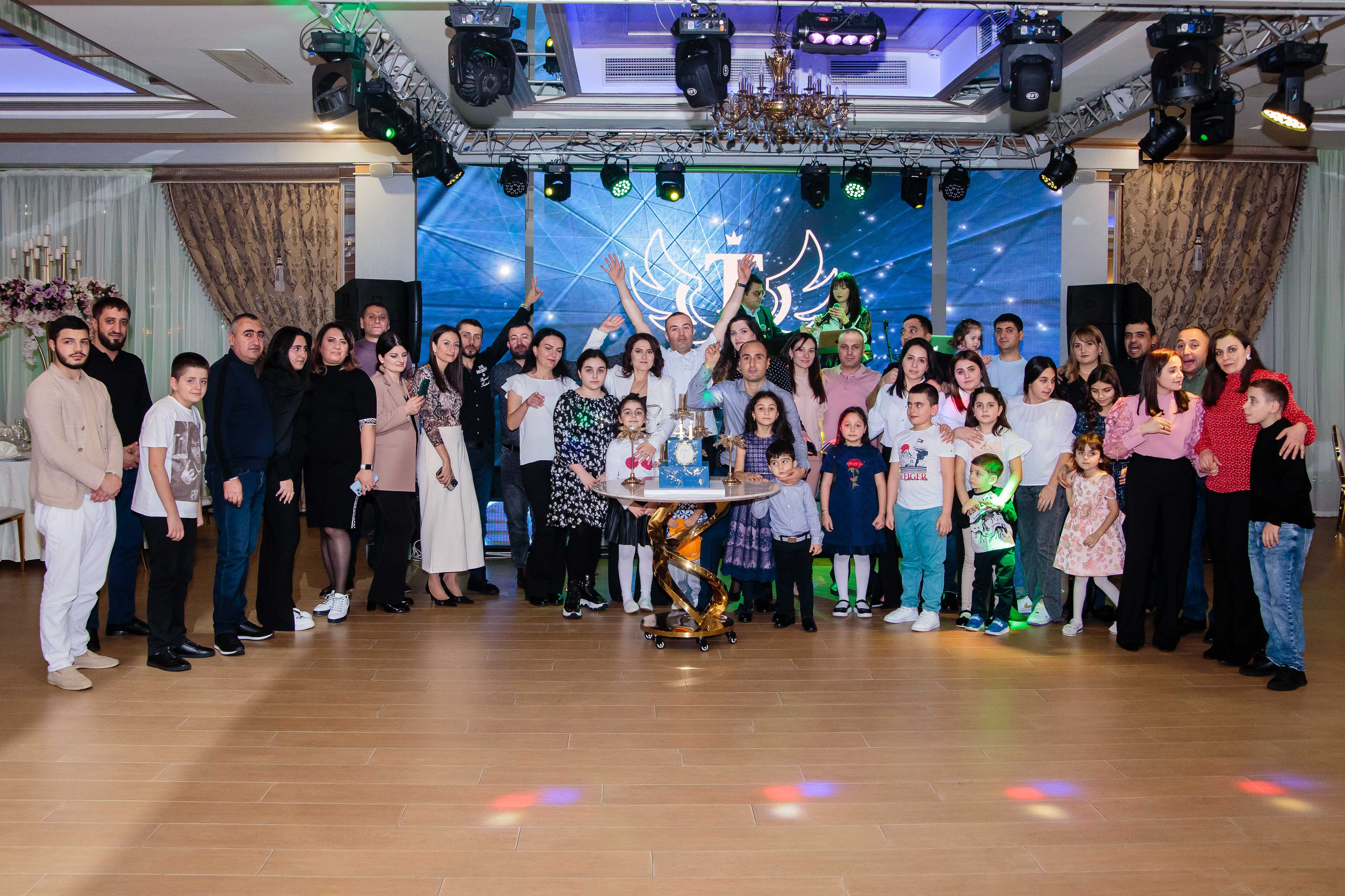 Банкет в ресторане Татев. Фотограф на праздник в Москве