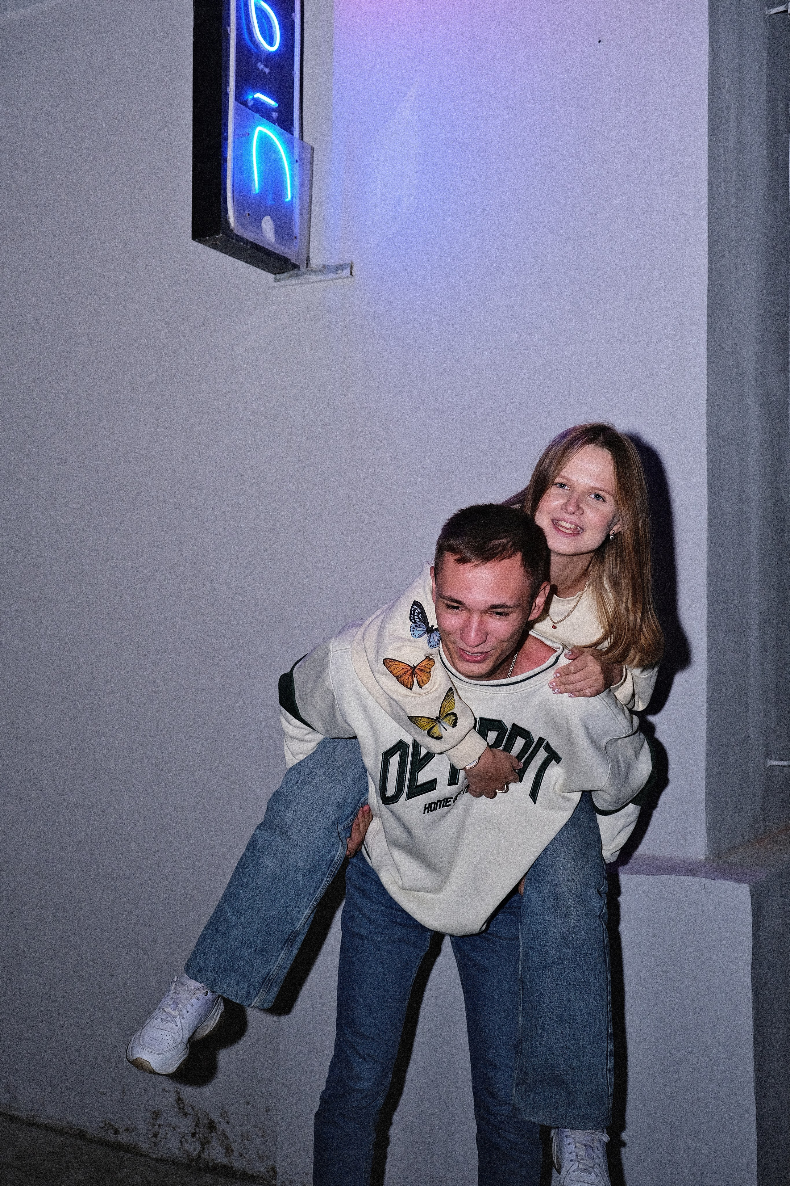 Прогулочная для Лизы и Славы. Фотограф и видеограф в Омск/Москва Сащенко Лера