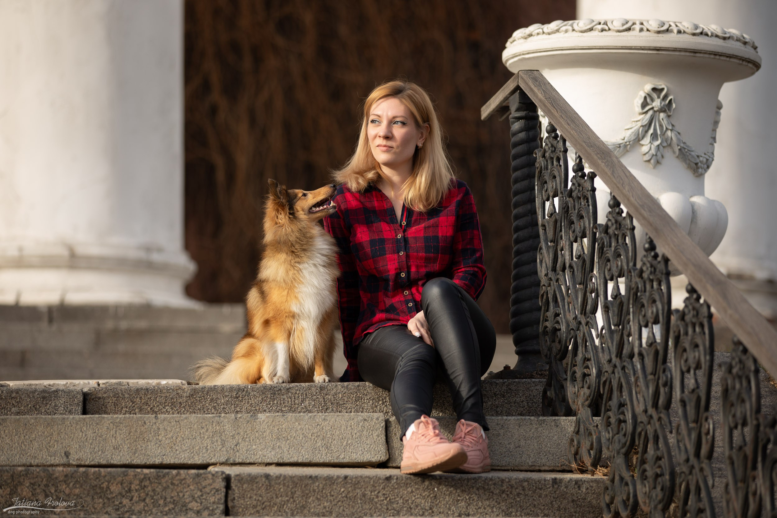 Фотопрогулка для шелти и её хозяйки в Ботаническом саду. Фотограф-анималист в Москве и Московской области Татьяна Фролова