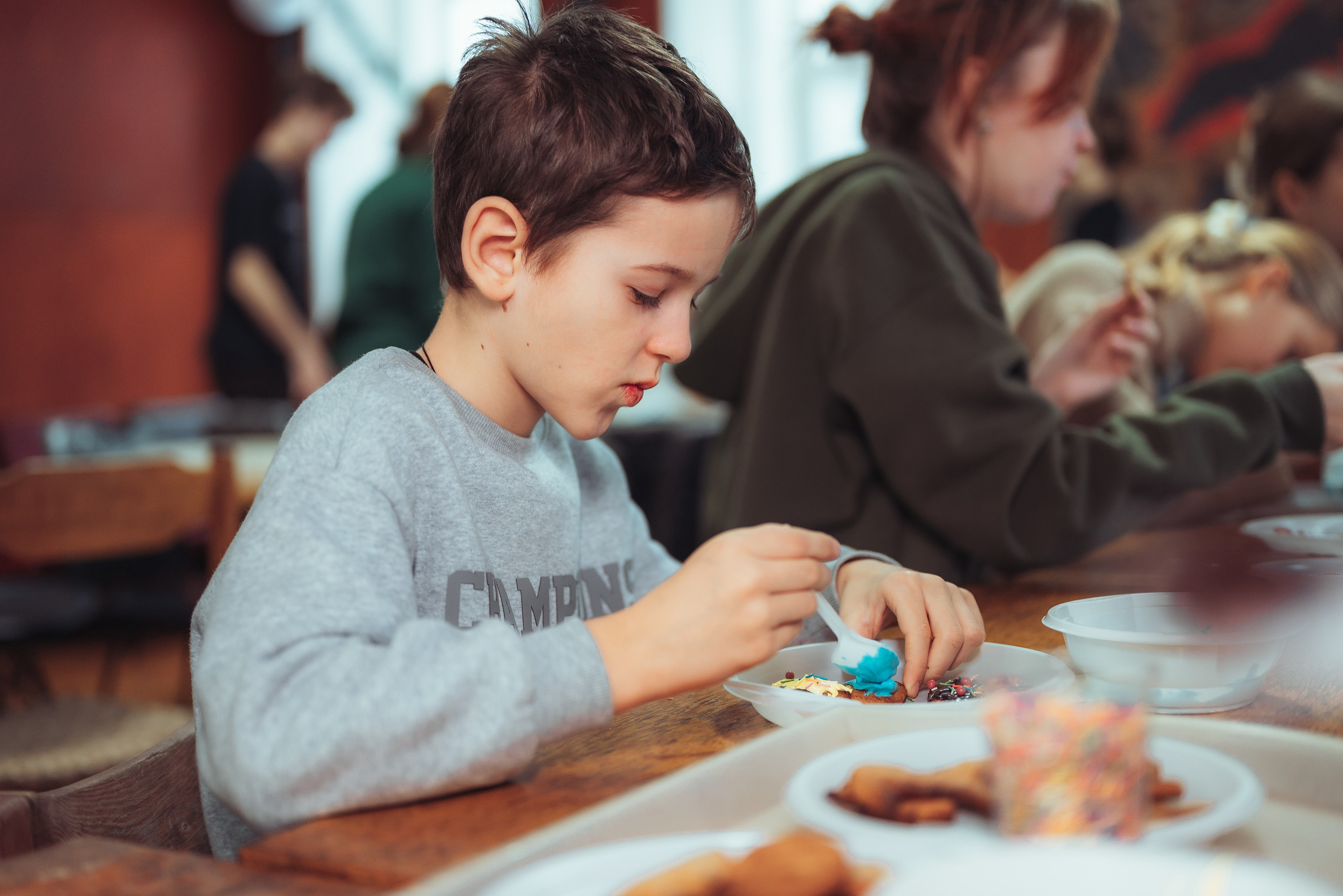 Детский лагерь — рождественская смена, 2026 год. Иван Кубик — фотограф и видеограф
