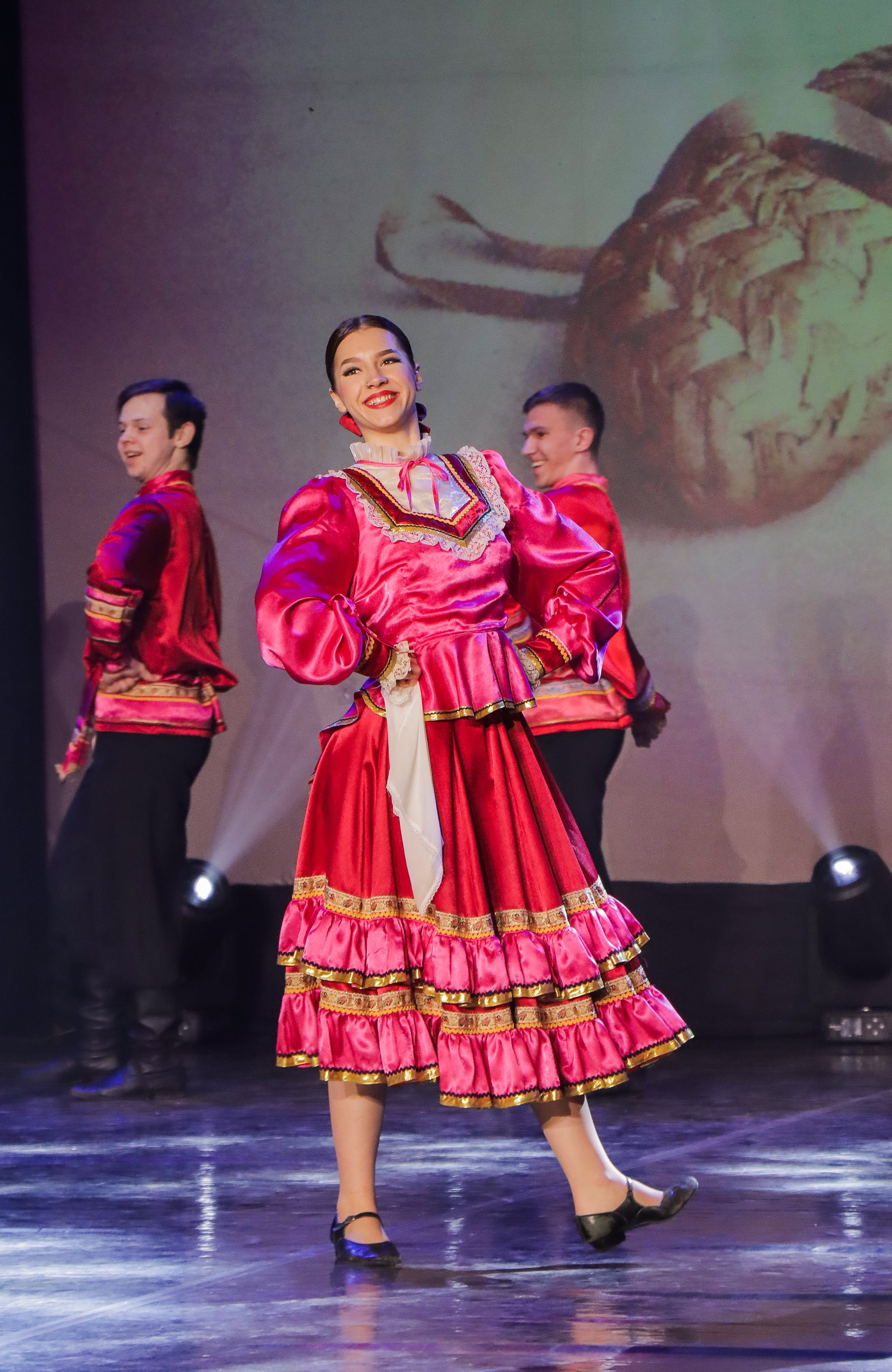 01.06.2024 Фестиваль-конкурс «Мир под названием — Искусство танца» г. Кострома. Медиастудия Фото Концепт