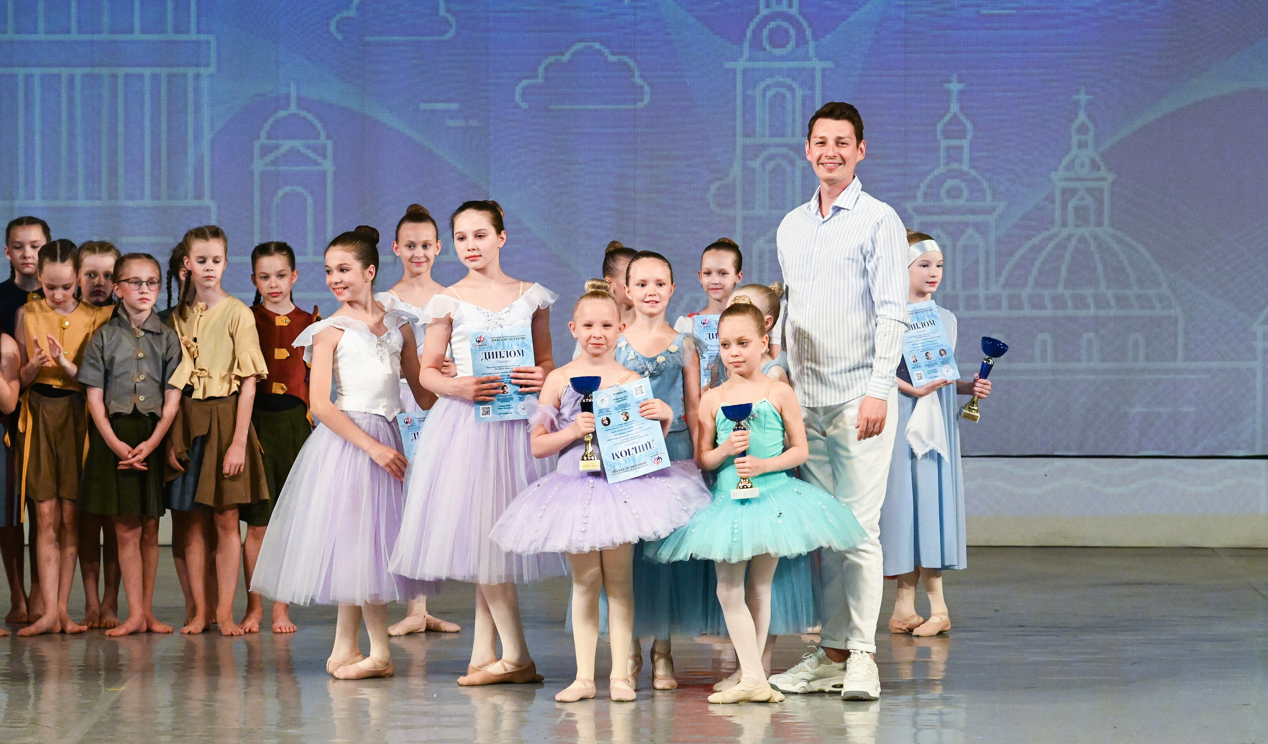 02.06.2025 «АртКомпас» Всероссийский фестиваль талантов «Невские встречи» г. Санкт-Петербург. Медиастудия Фото Концепт