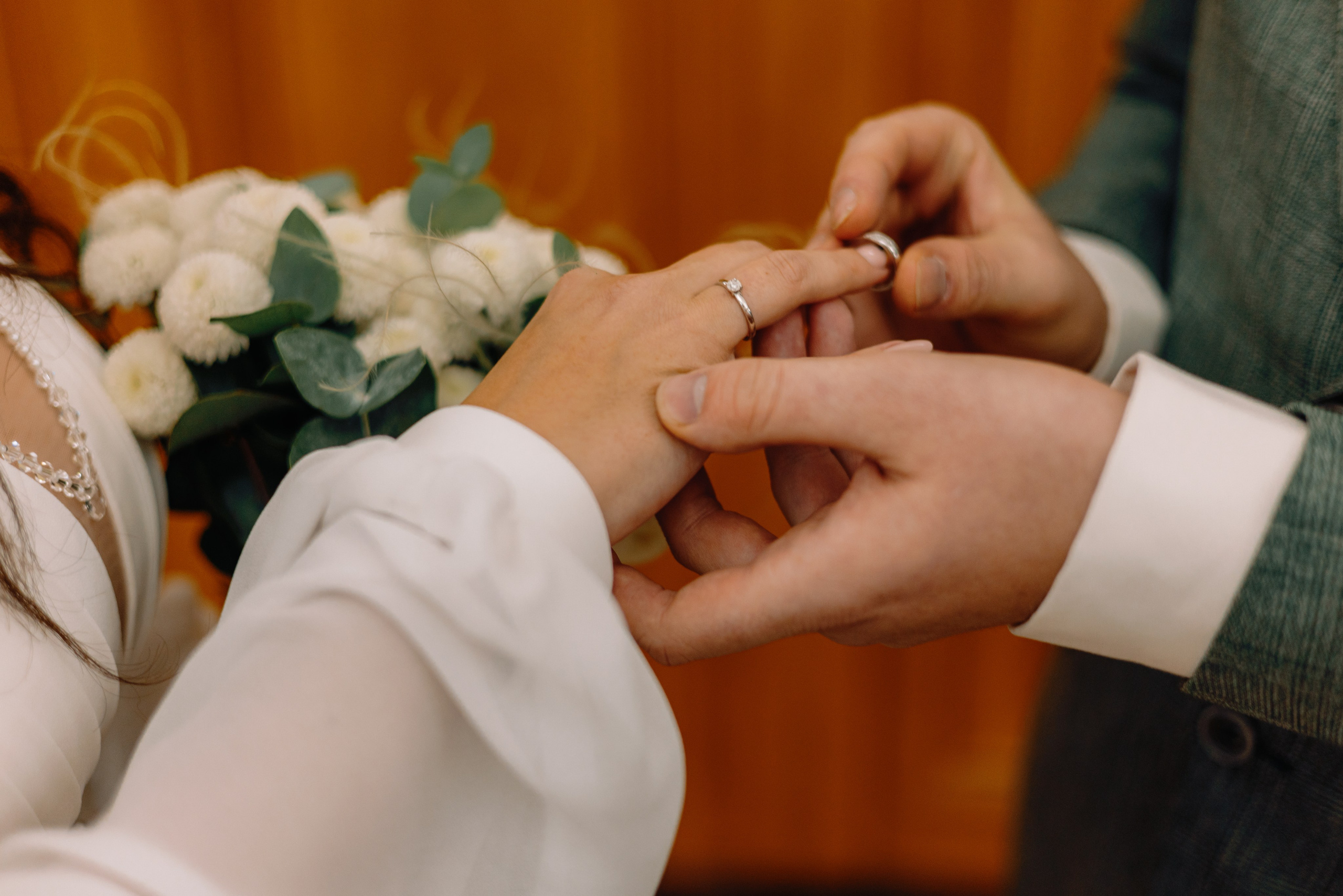 ЛЮБЛЮ ЕЁ БОЛЬШЕ НАШЕЙ МАШИНЫ