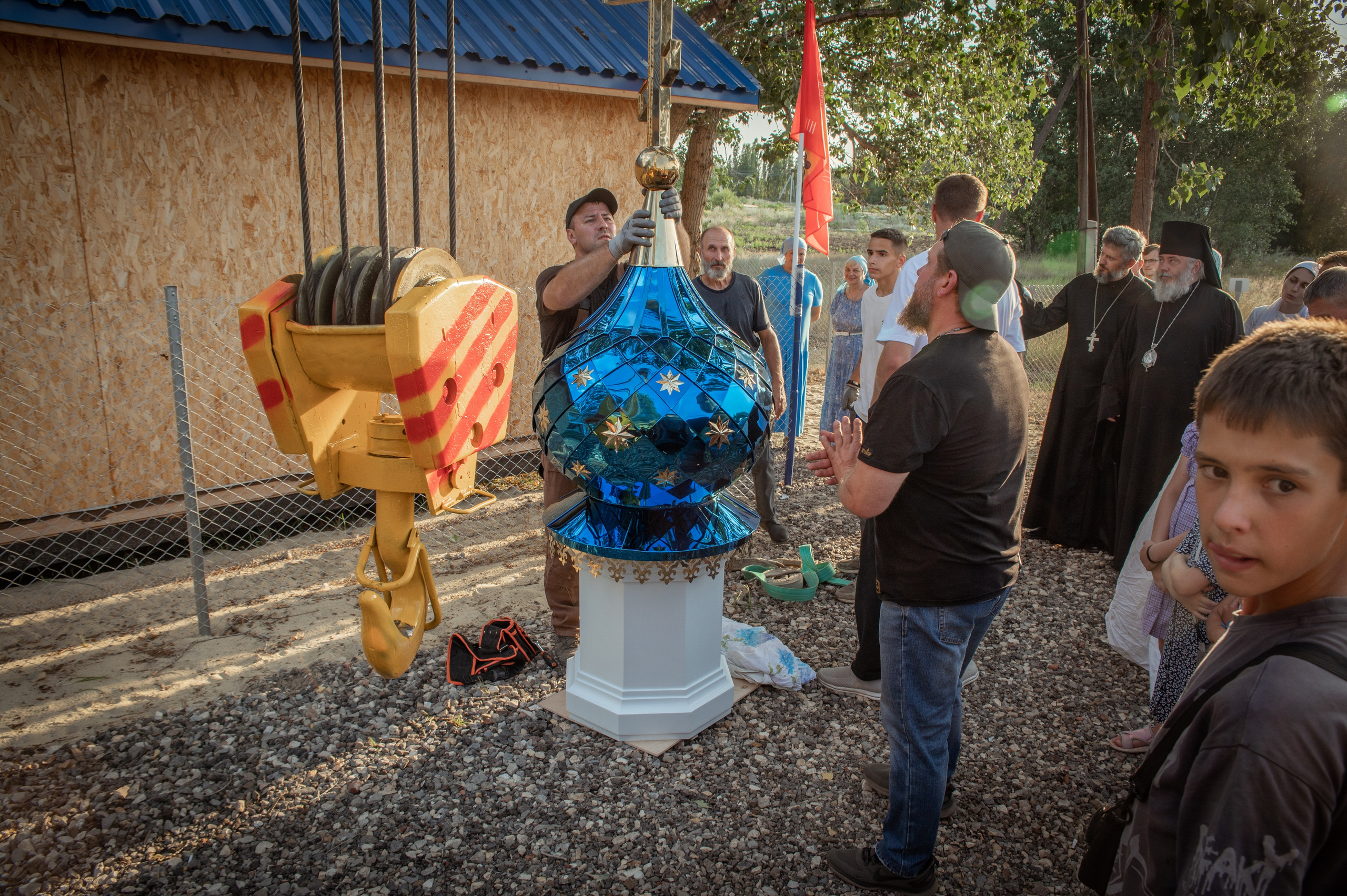 Освещение купола в храме Казанской иконы Божьей Матери х. Закутский. Церковный, семейный и репортажный фотограф Волгоград, Волжский