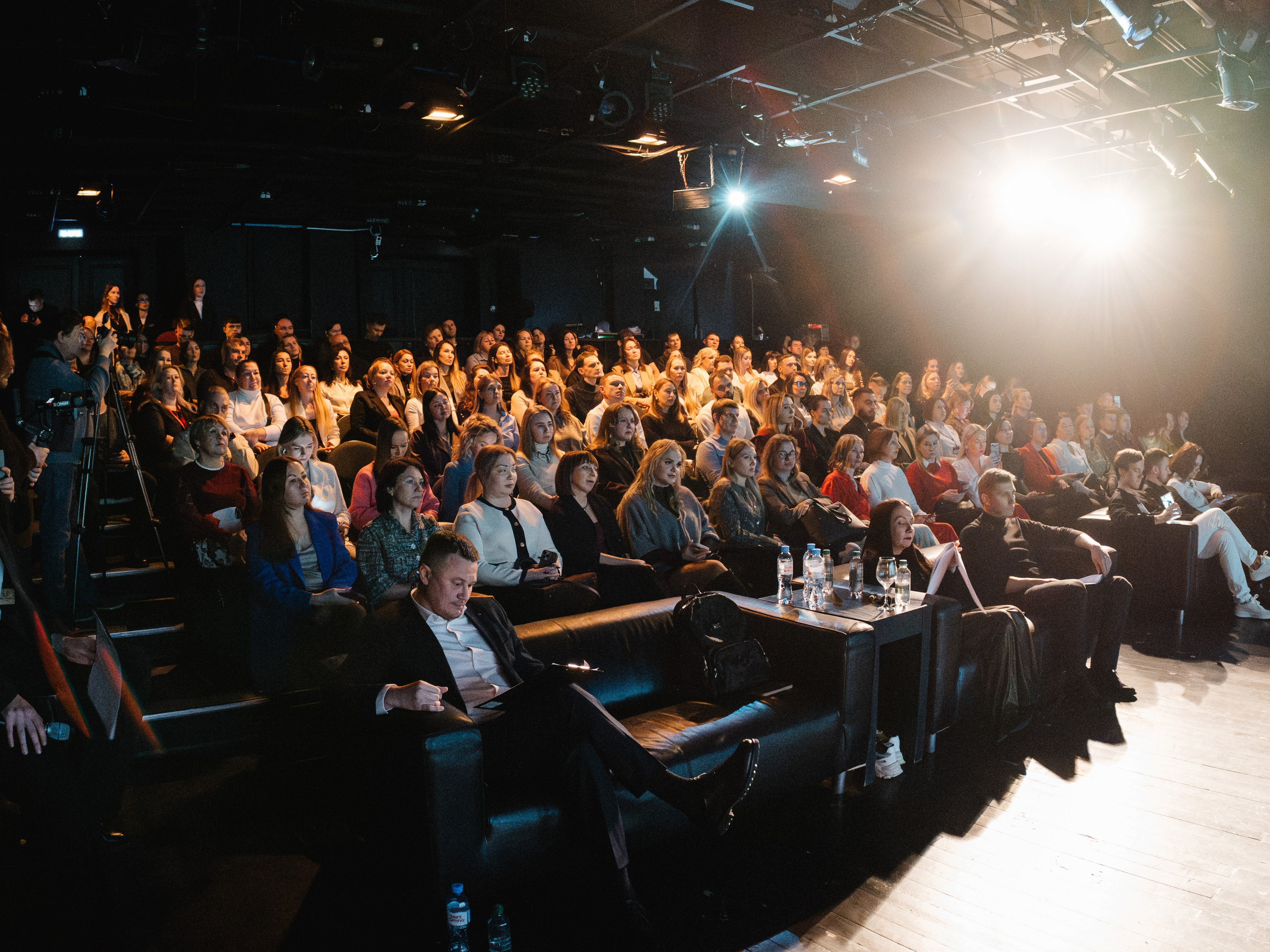 Старт продаж Уникум на Энгельса. Фотограф Алексей Шрайбик