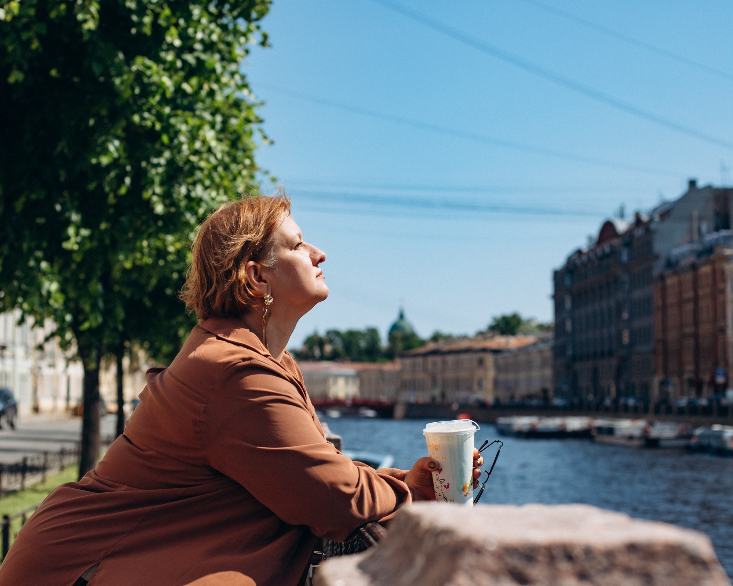 Катерина в июне. Фотопрогулка в Петербурге. Индивидуальный и семейный фотограф в Санкт-Петербурге