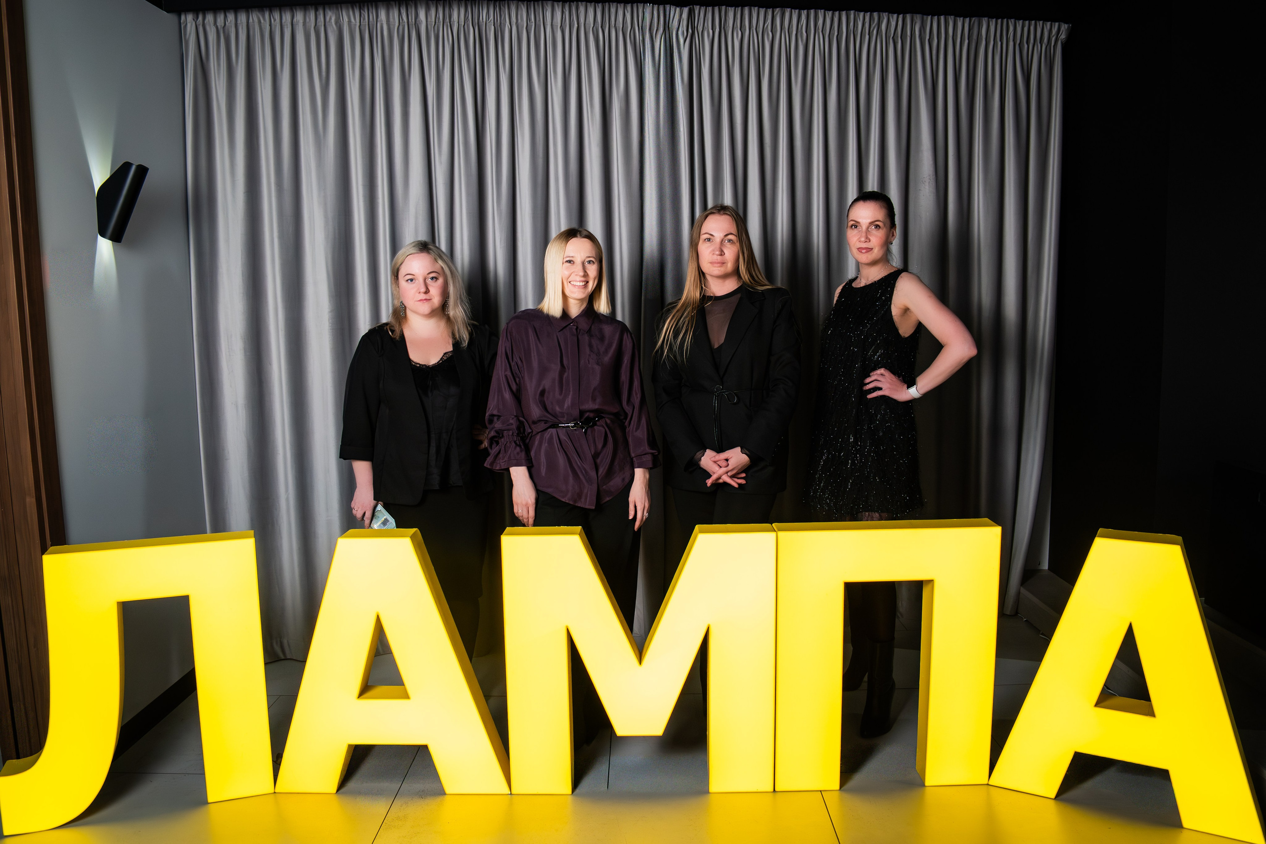 Специальный показ конкурсных фильмов «Время вдохновляться». Репортажный фотограф Слюсаренко Артём