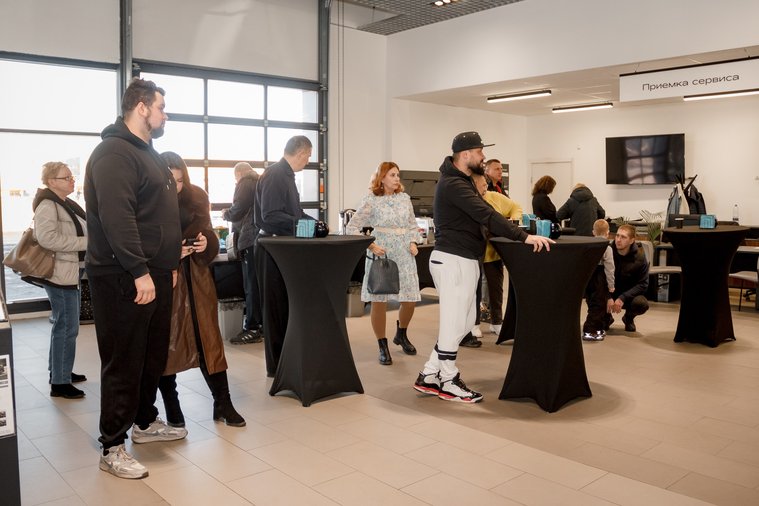 Съемка в автосалоне. Фотограф Великий Новгород Татьяна Чиглинцева