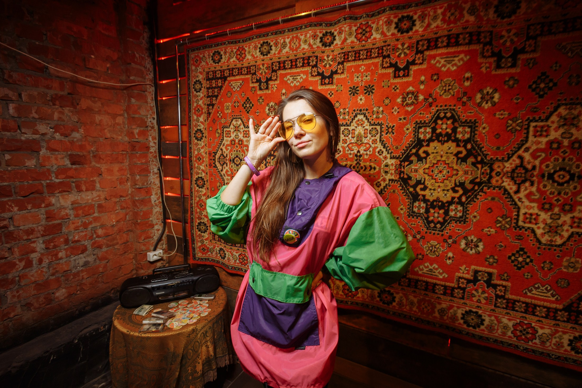 День рождения Кати в стиле 90-00х. Событийный фотограф Максим Бескоровайновнов