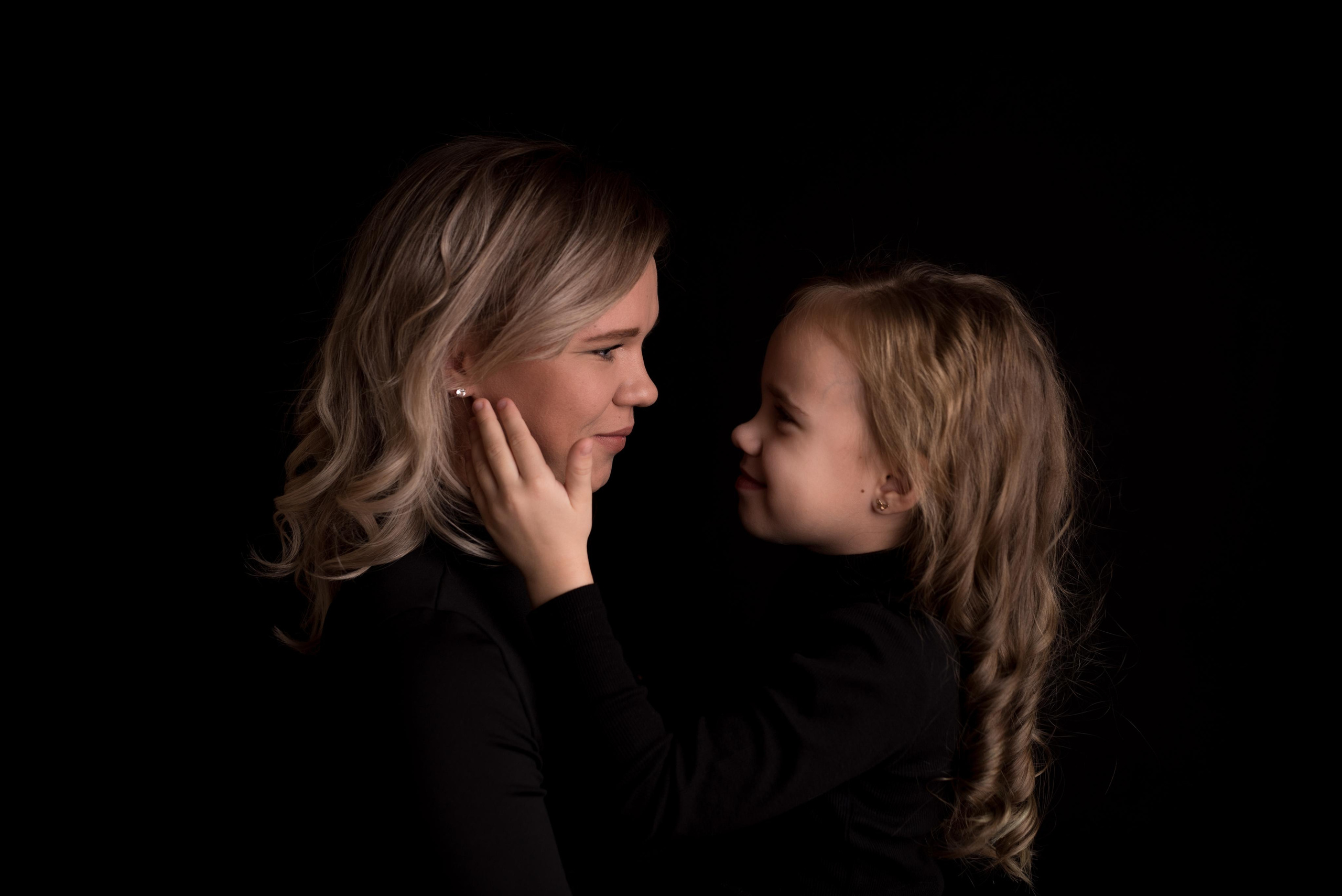 Мама-дочь. Фотограф новорожденных и детский фотограф в Екатеринбурге Ксени