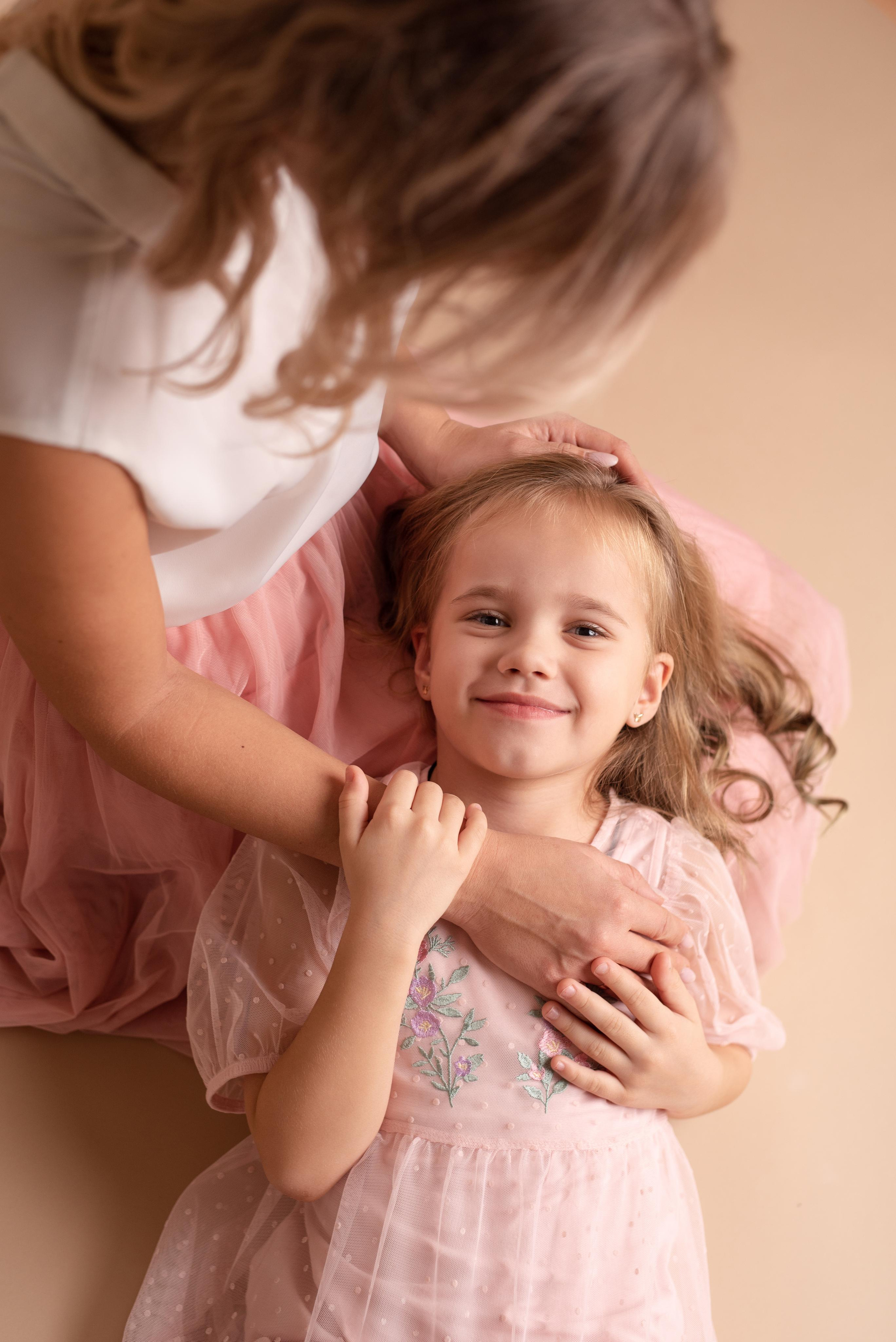 Мама-дочь. Фотограф новорожденных и детский фотограф в Екатеринбурге Ксени
