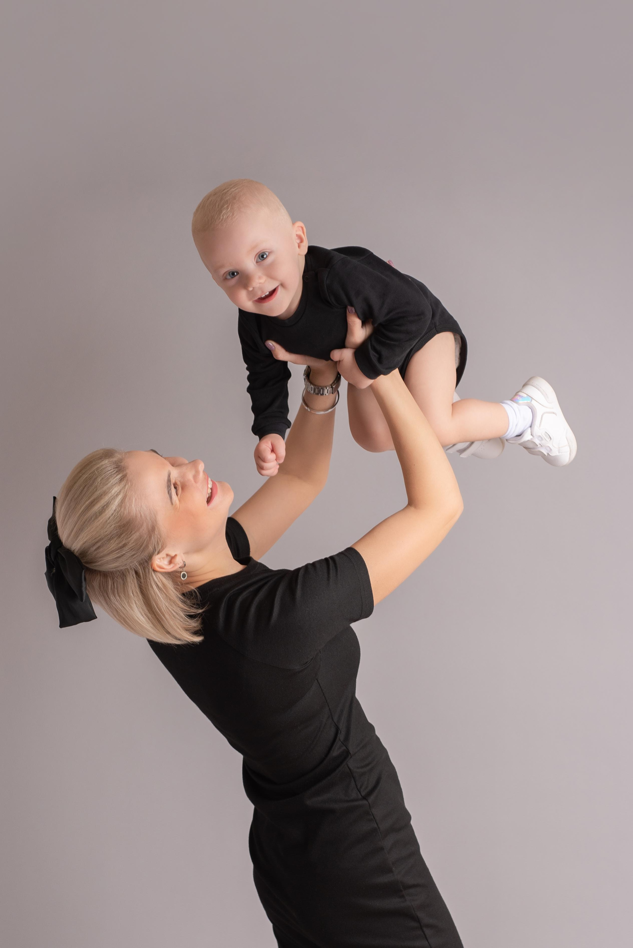 Black-mama. Фотограф новорожденных и детский фотограф в Екатеринбурге Ксени