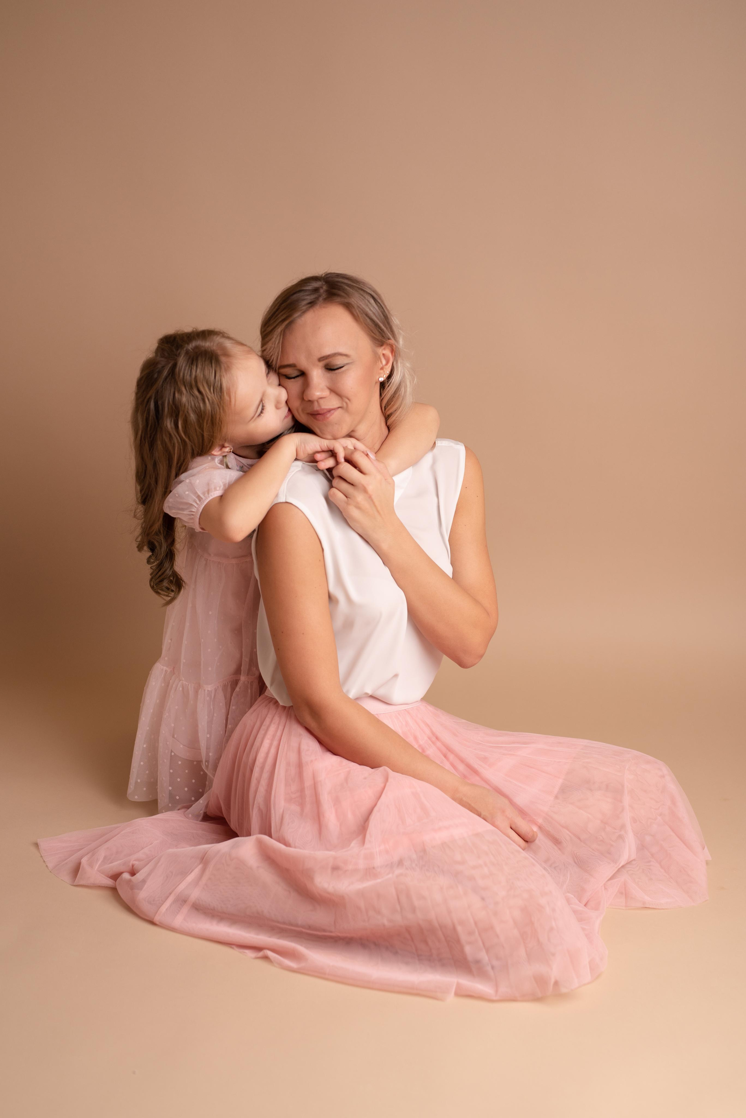 Мама-дочь. Фотограф новорожденных и детский фотограф в Екатеринбурге Ксени