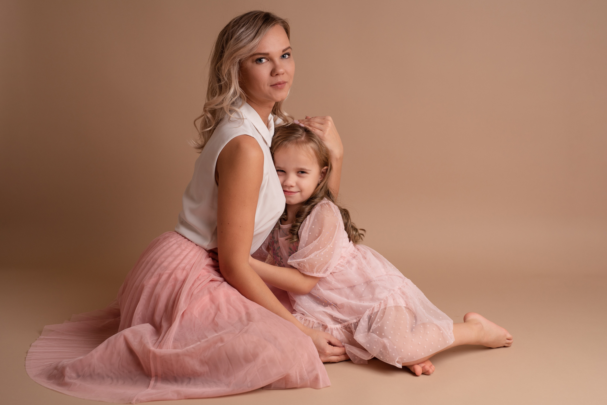 Мама-дочь. Фотограф новорожденных и детский фотограф в Екатеринбурге Ксени