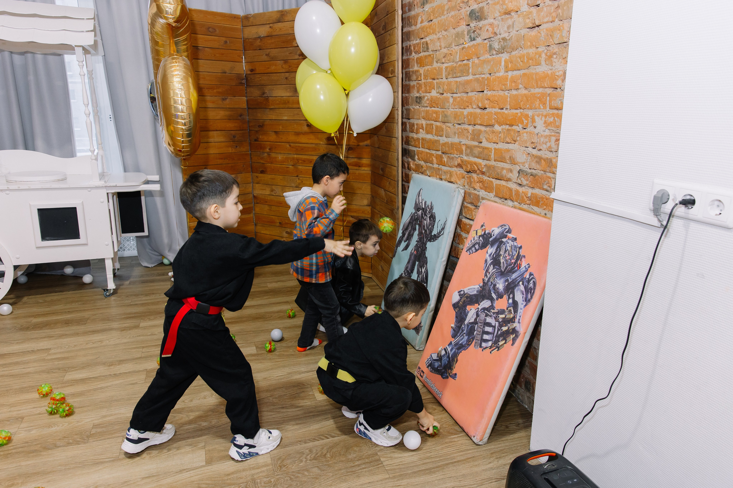 День рождения Эрика и Эмиля 6 лет. Свадебный фотограф в Новосибирске Лидия Александровна