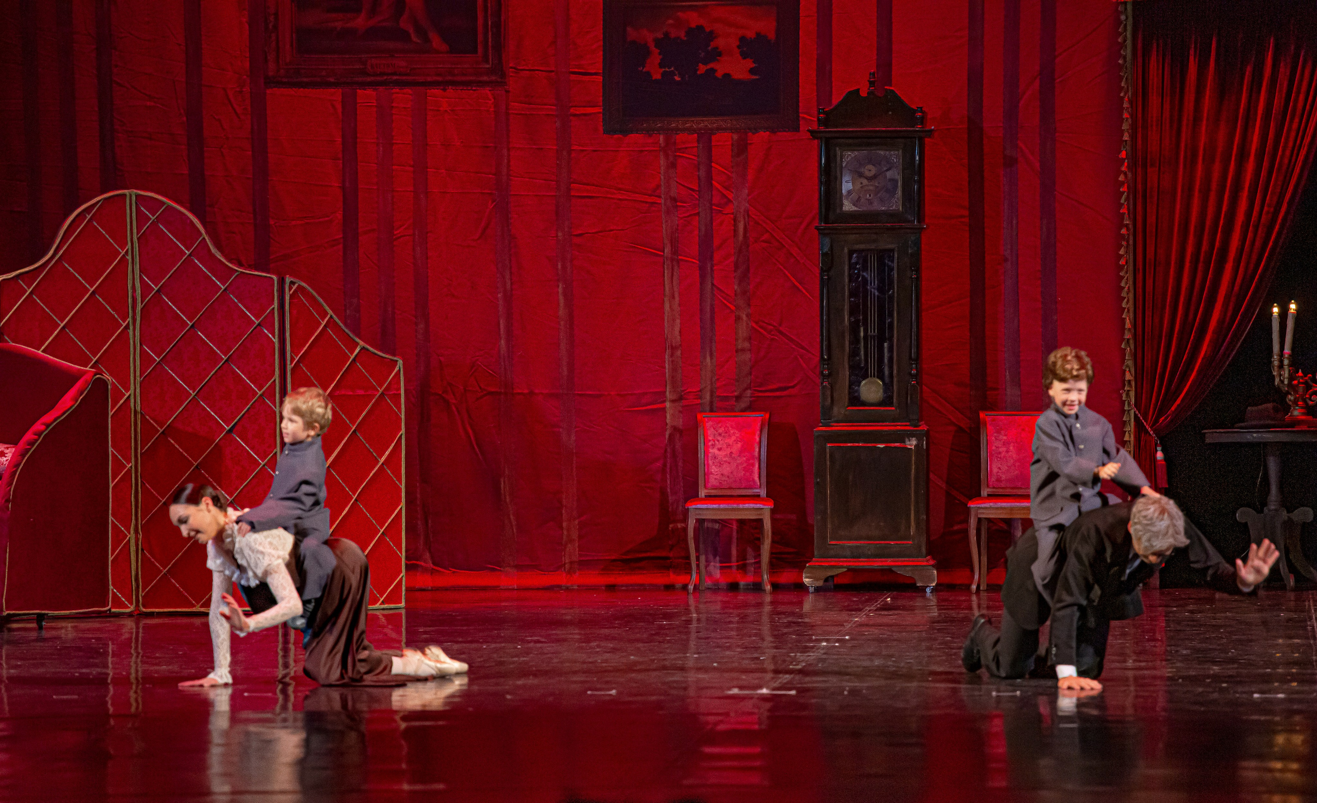 Анюта — спектакль — премьера на сцене Зимнего театра Марийского театра оперы и балета. Фотограф в Сочи Юрий Шептаев