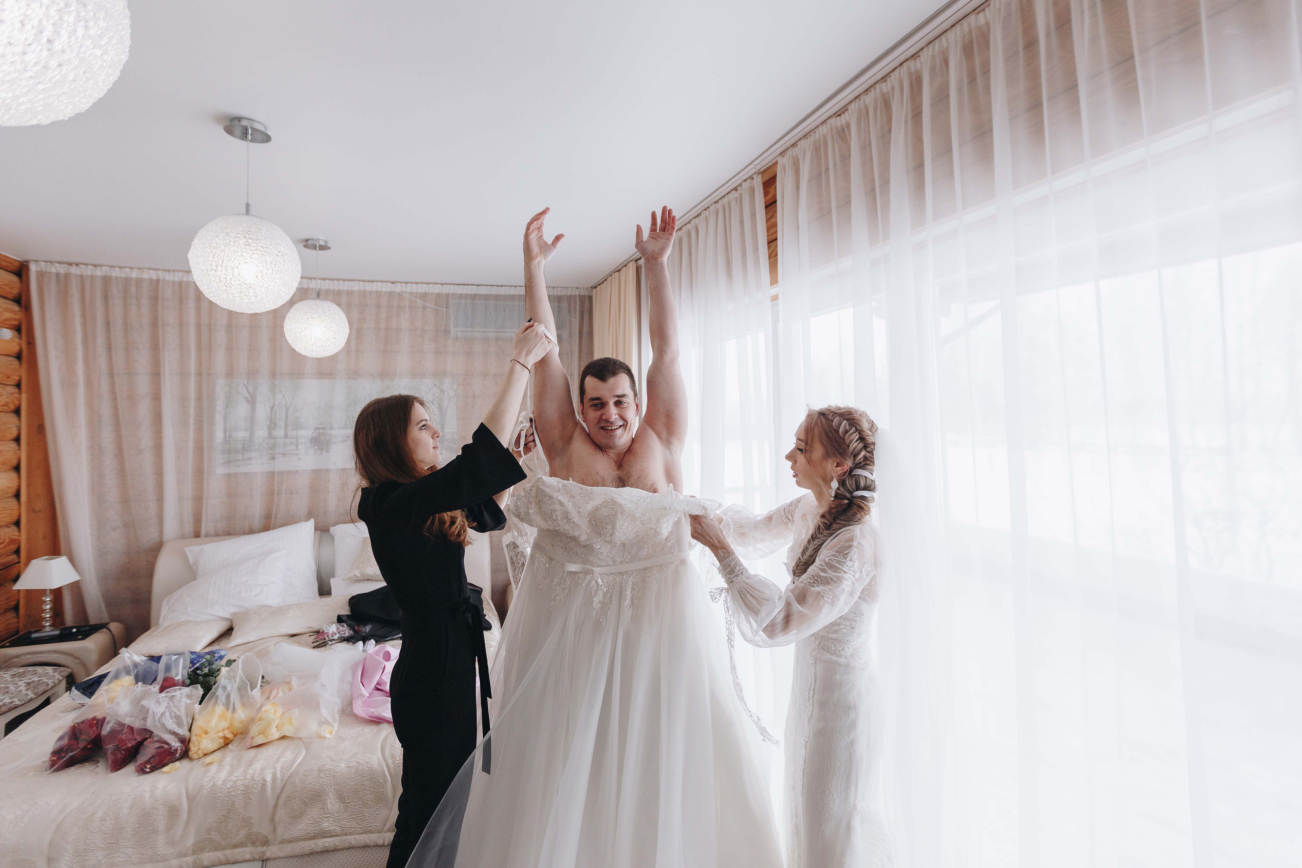 Зимняя свадебная фото и видео съёмка в Гомеле в усадьбе Хорошее место. Свадебный семейный фотограф и видеограф Гомель Минск Беларусь Европа