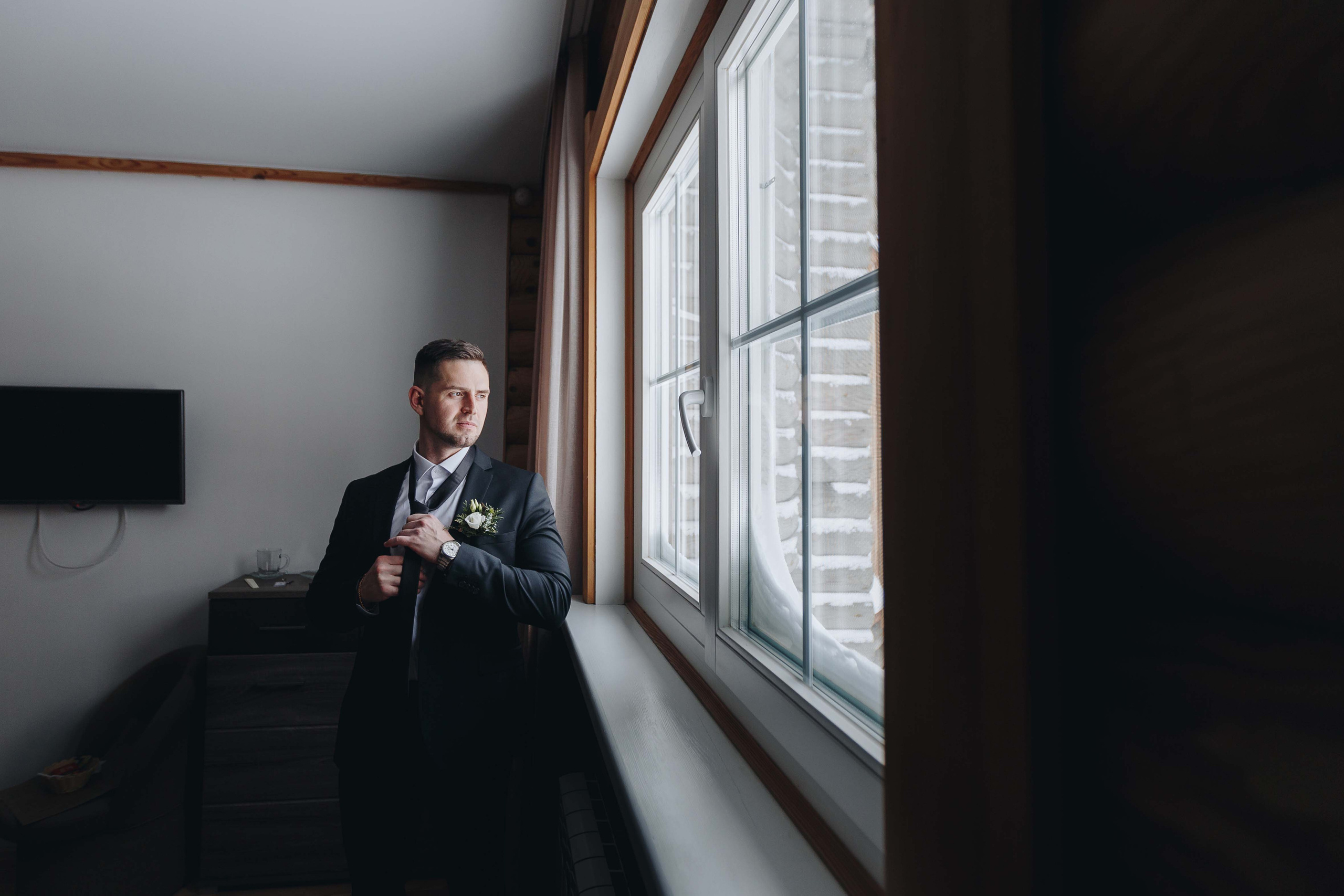 Зимняя свадебная фото и видео съёмка в Гомеле в усадьбе Хорошее место. Свадебный семейный фотограф и видеограф Гомель Минск Беларусь Европа