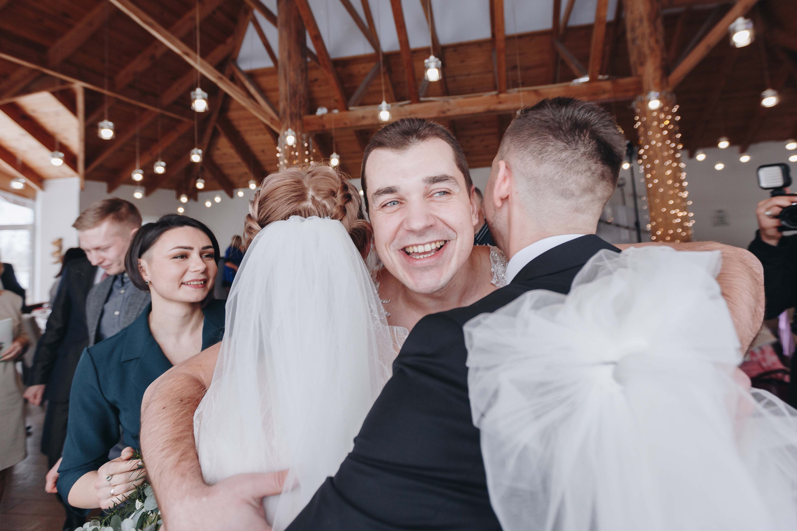 Зимняя свадебная фото и видео съёмка в Гомеле в усадьбе Хорошее место. Свадебный семейный фотограф и видеограф Гомель Минск Беларусь Европа