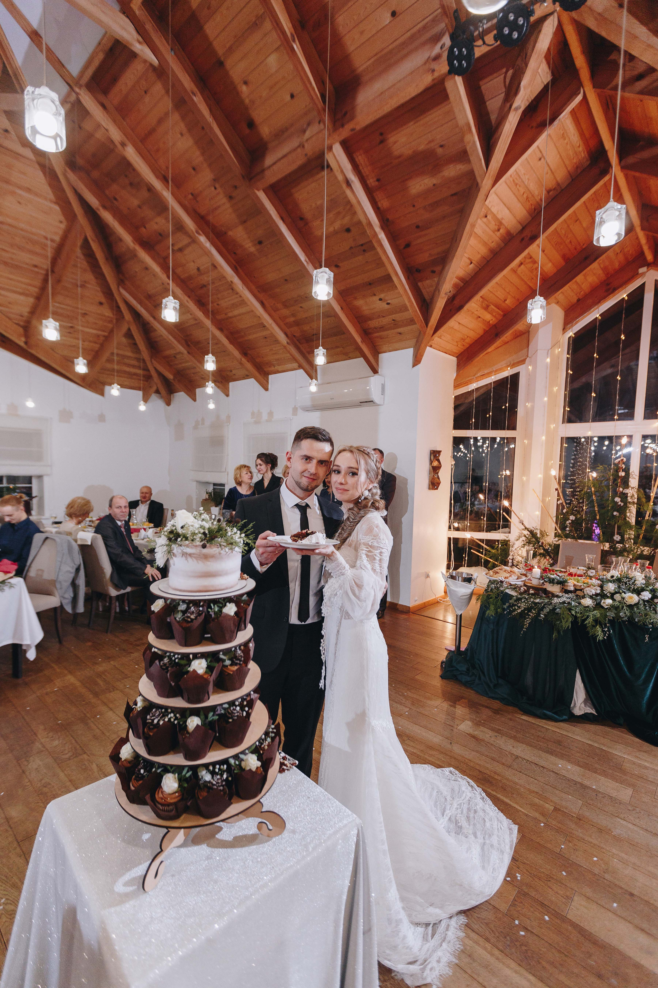 Зимняя свадебная фото и видео съёмка в Гомеле в усадьбе Хорошее место. Свадебный семейный фотограф и видеограф Гомель Минск Беларусь Европа