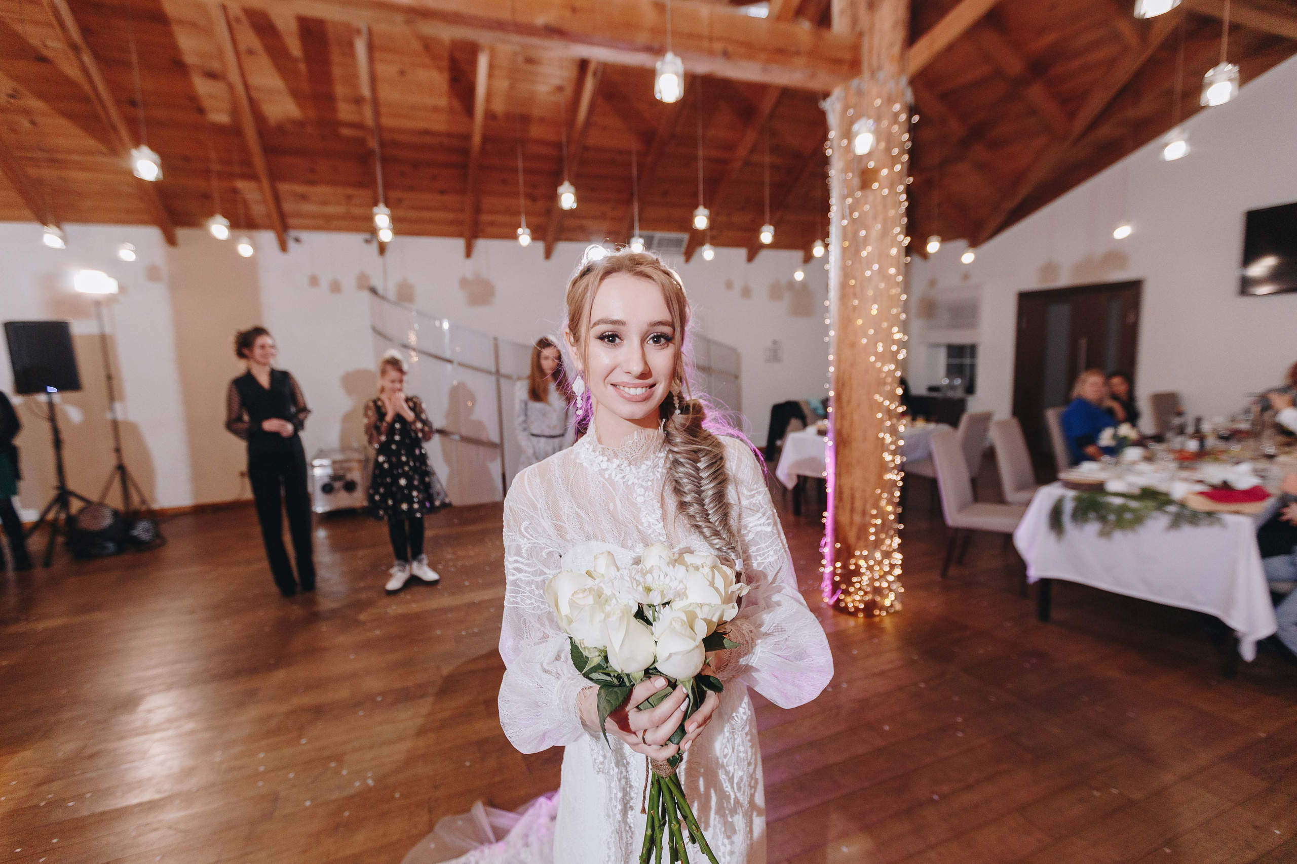 Зимняя свадебная фото и видео съёмка в Гомеле в усадьбе Хорошее место. Свадебный семейный фотограф и видеограф Гомель Минск Беларусь Европа