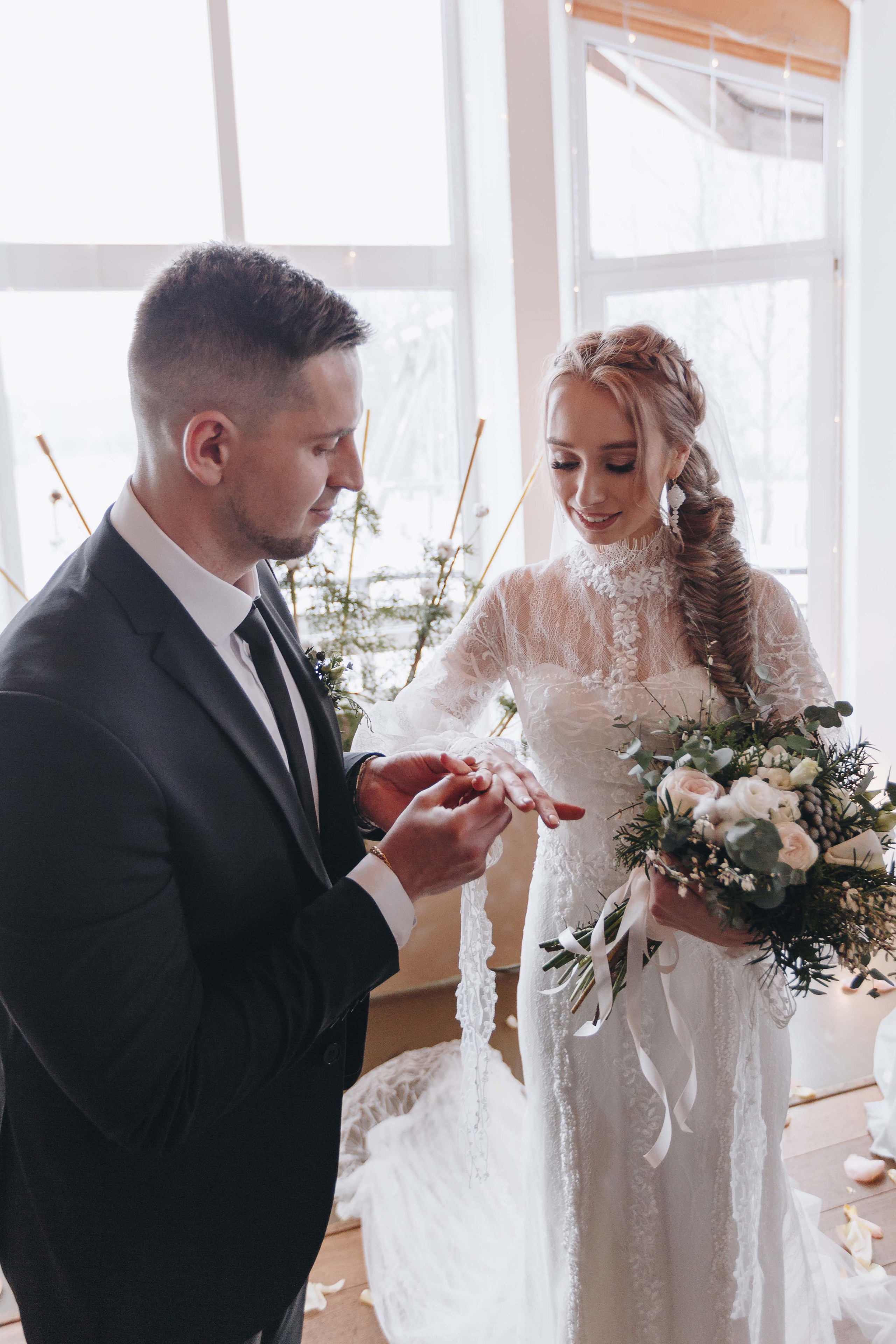 Зимняя свадебная фото и видео съёмка в Гомеле в усадьбе Хорошее место. Свадебный семейный фотограф и видеограф Гомель Минск Беларусь Европа