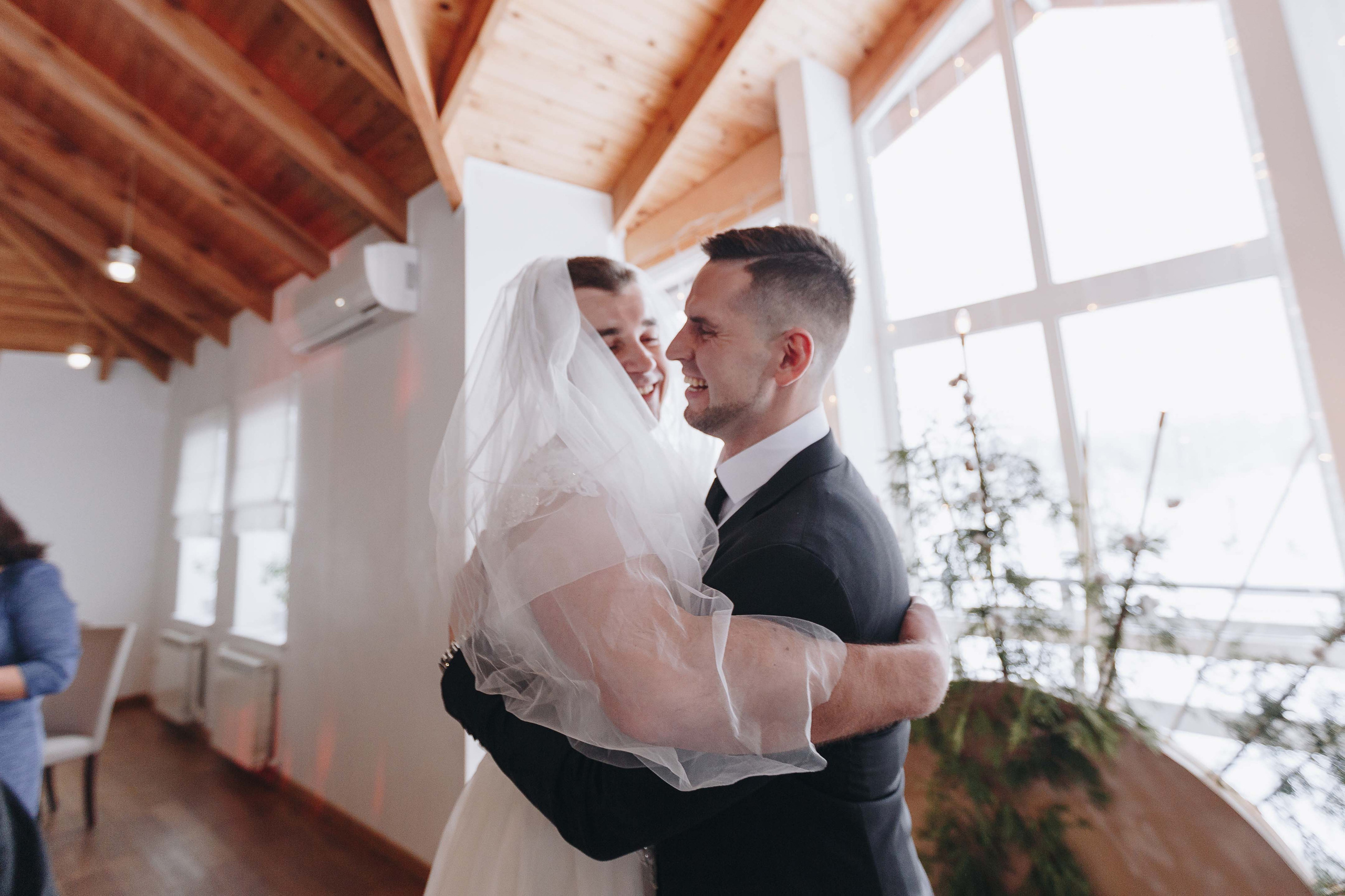 Зимняя свадебная фото и видео съёмка в Гомеле в усадьбе Хорошее место. Свадебный семейный фотограф и видеограф Гомель Минск Беларусь Европа