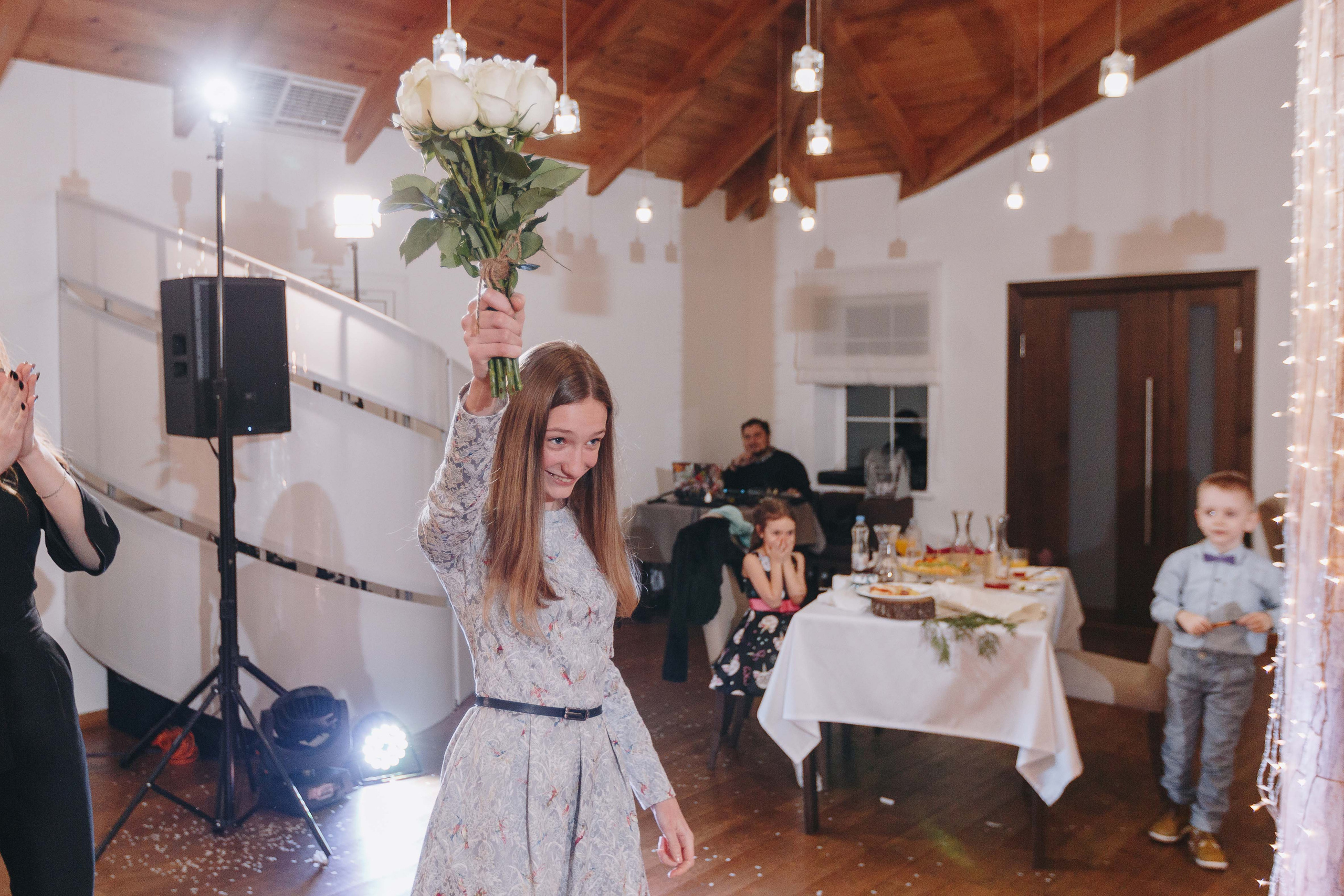 Зимняя свадебная фото и видео съёмка в Гомеле в усадьбе Хорошее место. Свадебный семейный фотограф и видеограф Гомель Минск Беларусь Европа